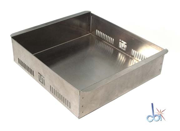 Terra Universal 714-526-0100 Shelf/Basket