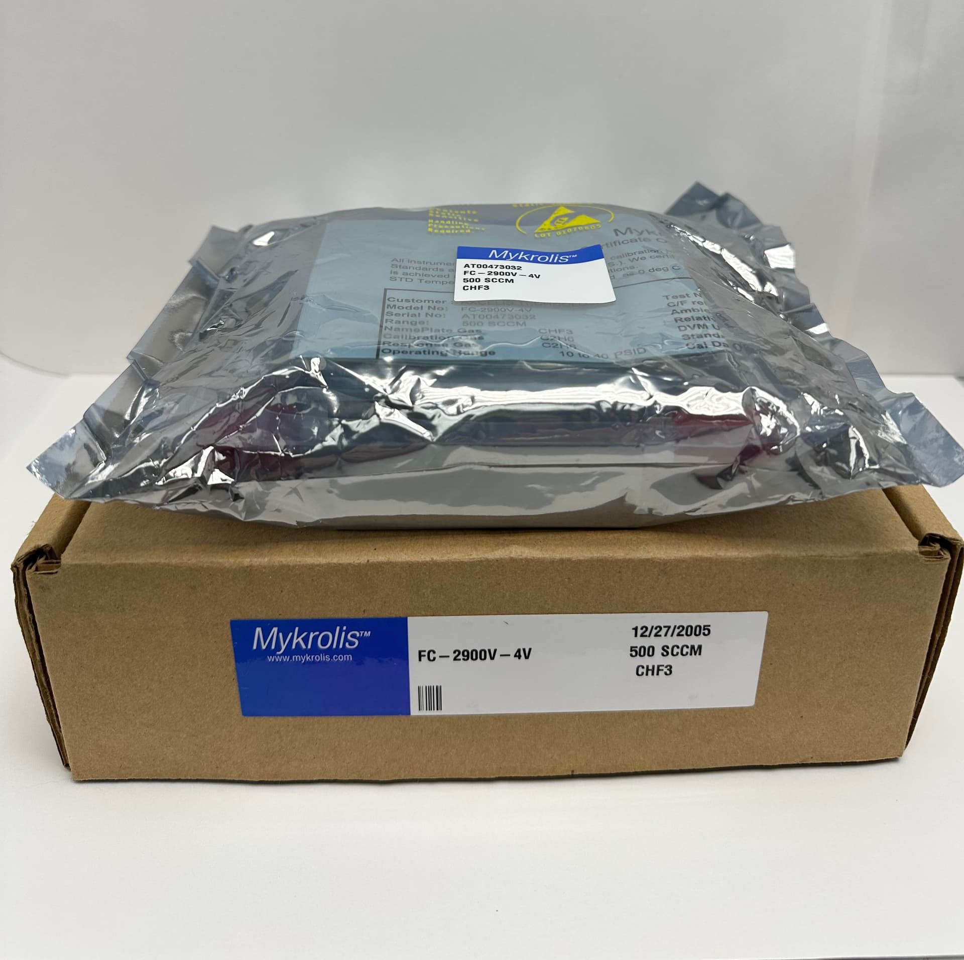 Mykrolis FC-2900V-4V Mass Flow Controller 500 SCCM CHF3