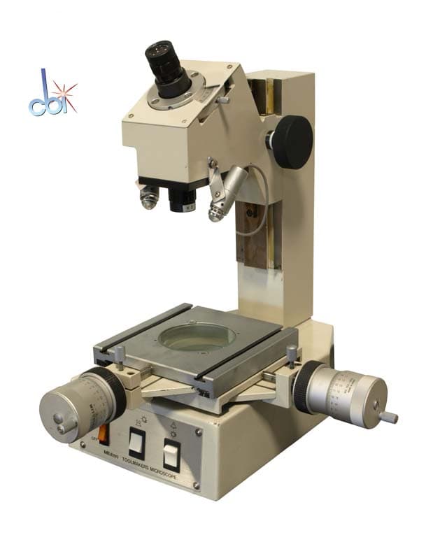 Mitutoyo 176-901-1A Toolmaker's Microscope