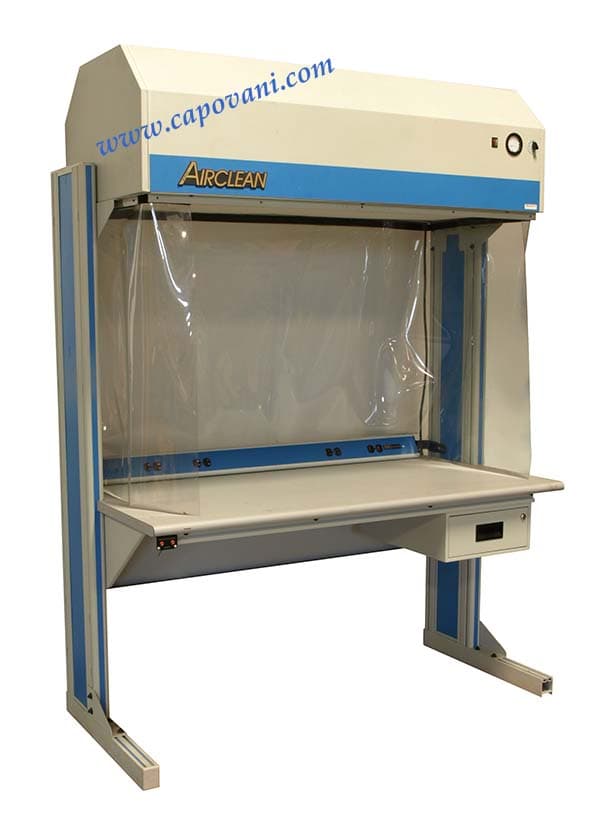 Isles Airclean MVF-524 Modular Vertical Flow Work Station