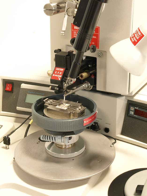 Kulicke & Soffa 4524D Manual Ball Bonder