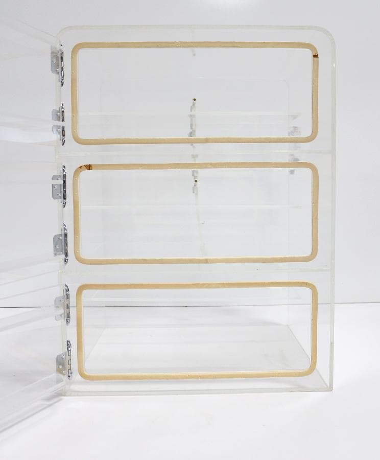 Descon International Three Chamber Dry Box