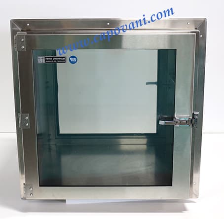 Terra Universal 1992-14 Pass-Through Chamber
