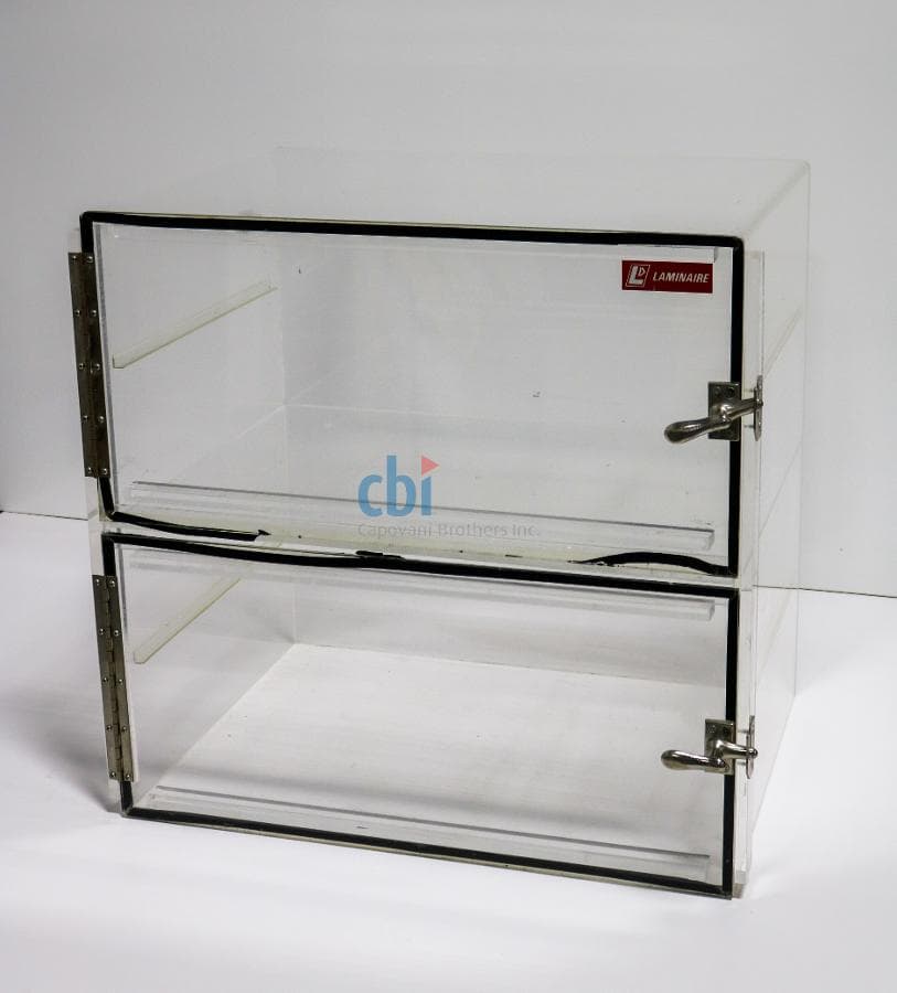 Laminaire Two Compartment Desiccator Box