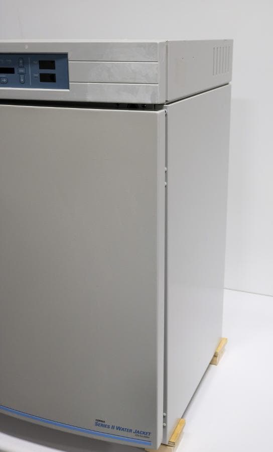 Thermo Scientific 3140 Water Jacket Co2 Incubator 184L