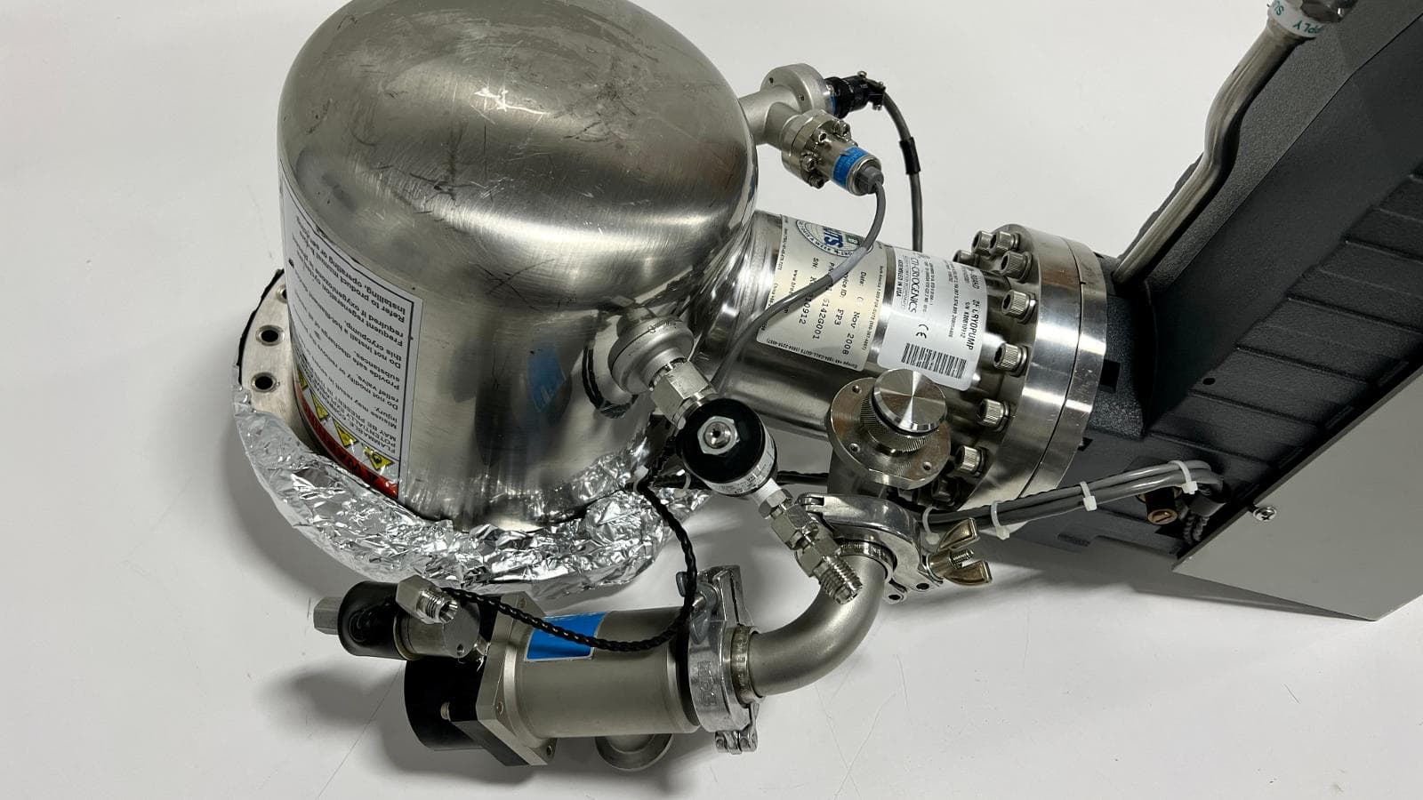 CTI Cryogenics On-Board 8F Cryopump -- Conflat