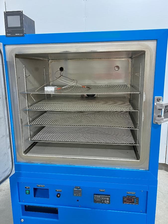 Cascade TEK. SVO-9T High Vacuum Turbo Pumped Oven 9 CUFT
