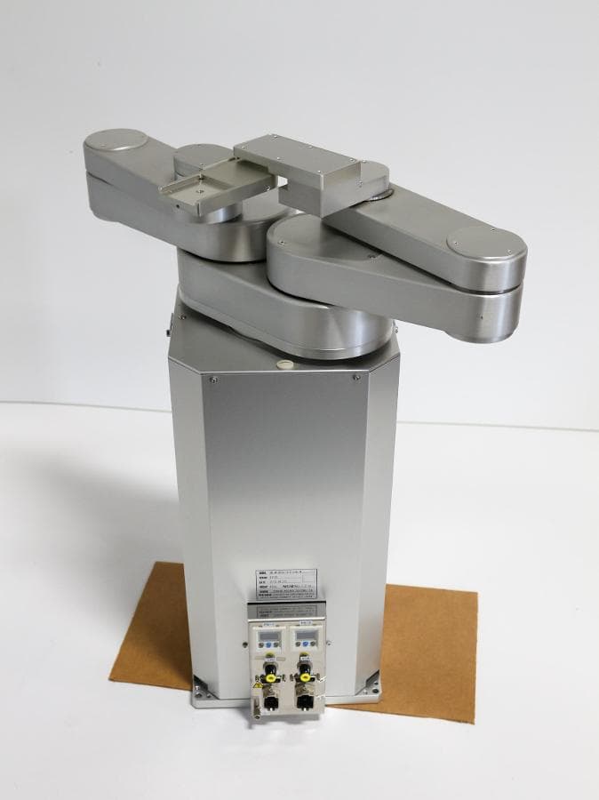 Hirata AR-W180CL-4-T-330-M Twin Arm Atmospheric Robot