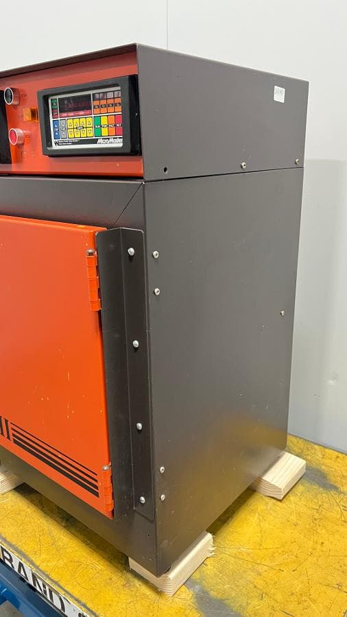Yield Engineering YES LPIII HMDS Vapor Prime Oven