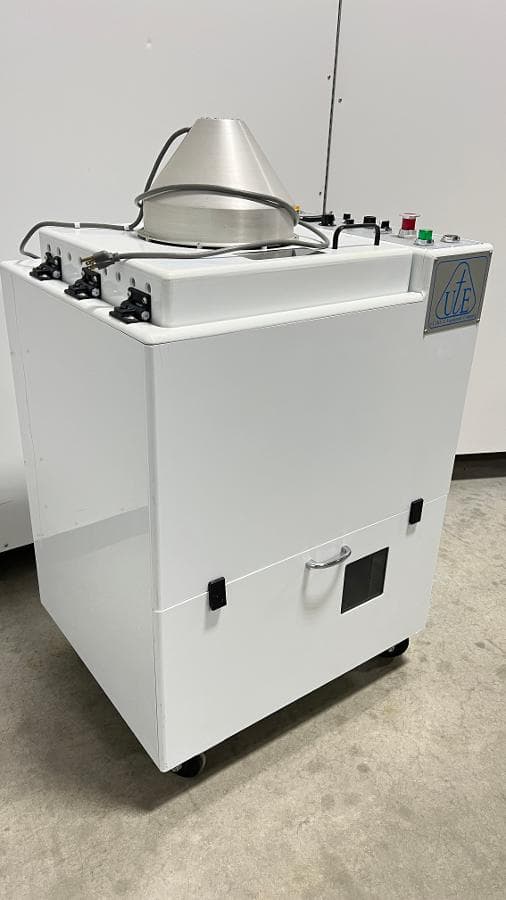 Ultra T Equipment Co. SWC111 Sawed Wafer Cleaner