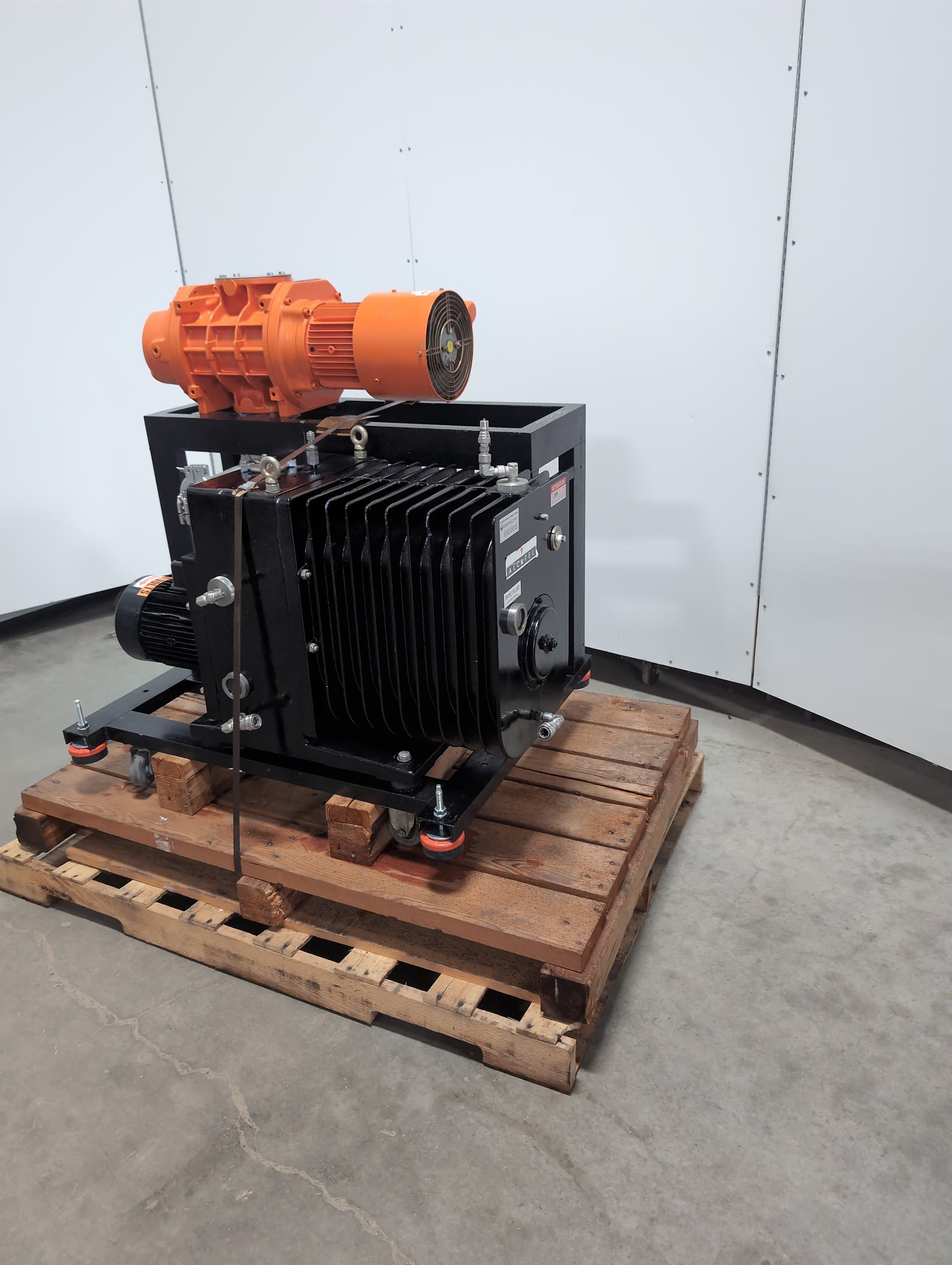 Alcatel ZT2100AC/RSV600 Vacuum Pumping System, Tested and filled w/ PFPE