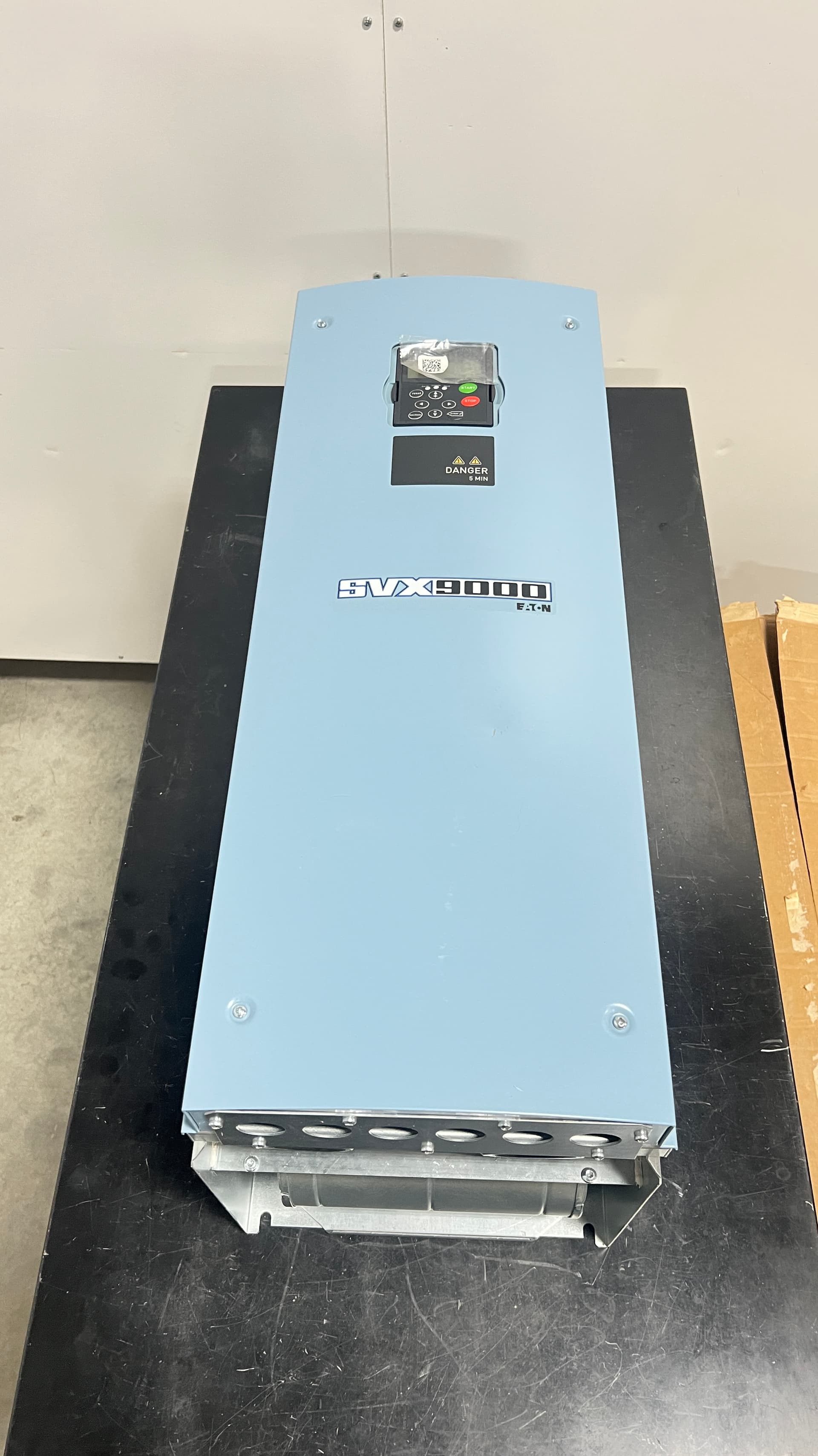 Eaton SVX100A1-4A1N1 Variable Frequency Drive, 100HP 480V