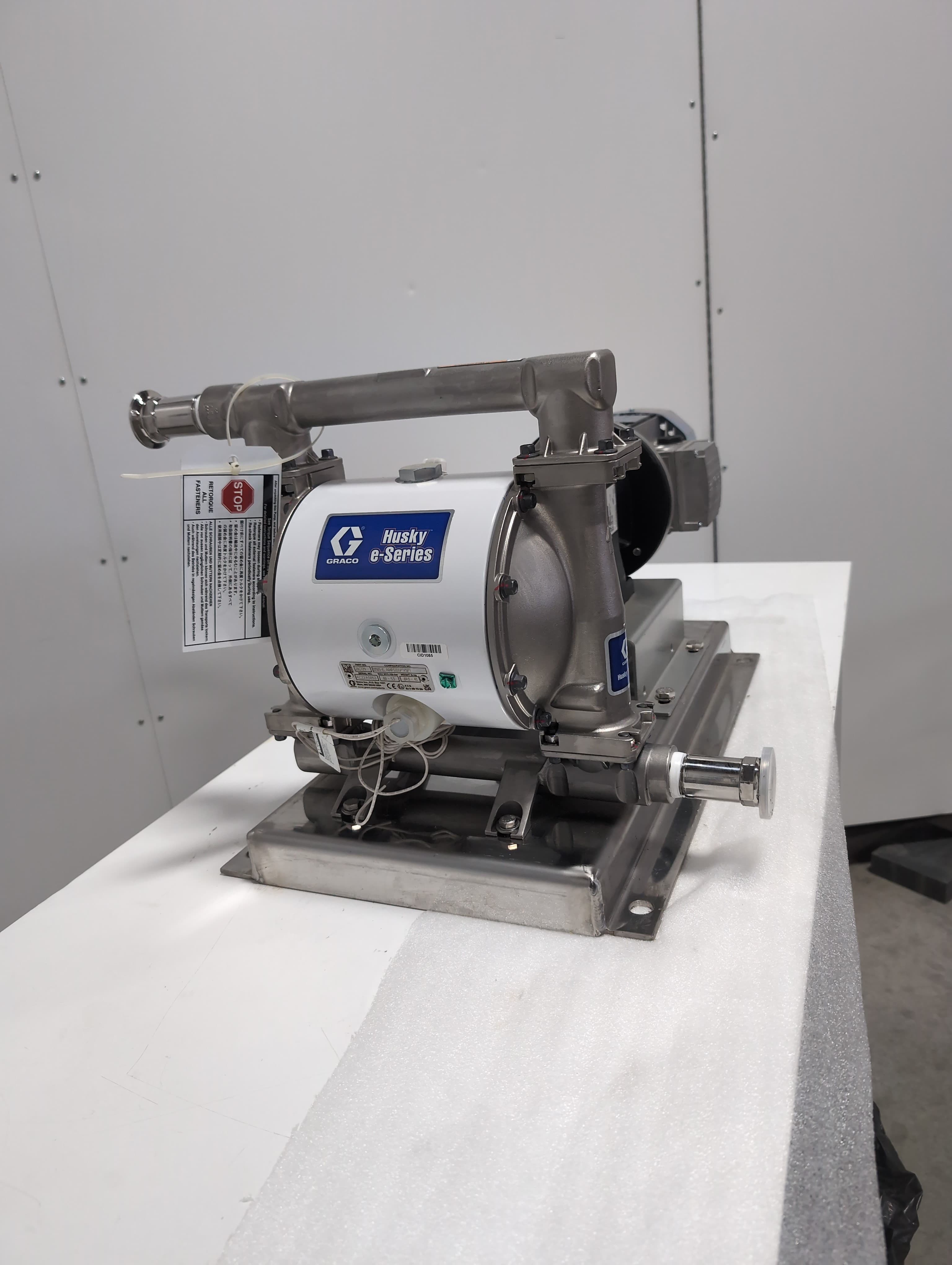Graco 26C729, 1050S-E, A04FS1SSPTPSPT Electrically Operated Diaphram Pump