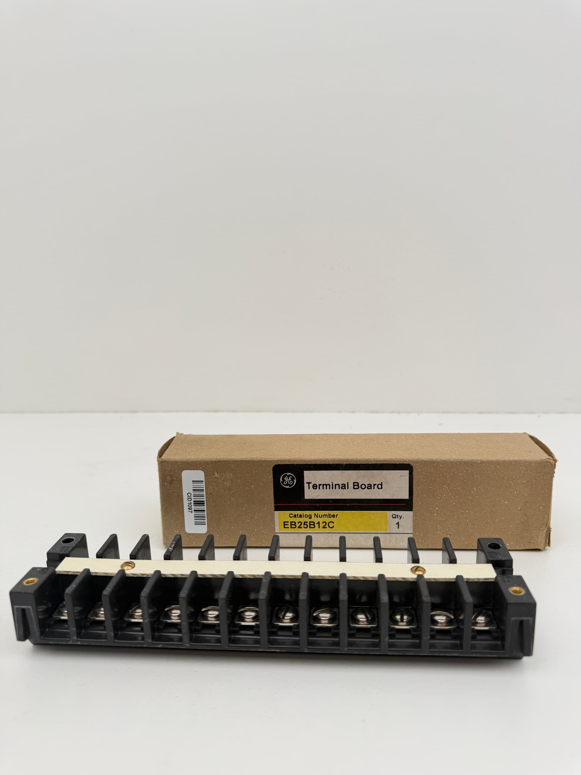 General Electric EB25B12C Terminal Block, 600V, 30A, 18-10AWG