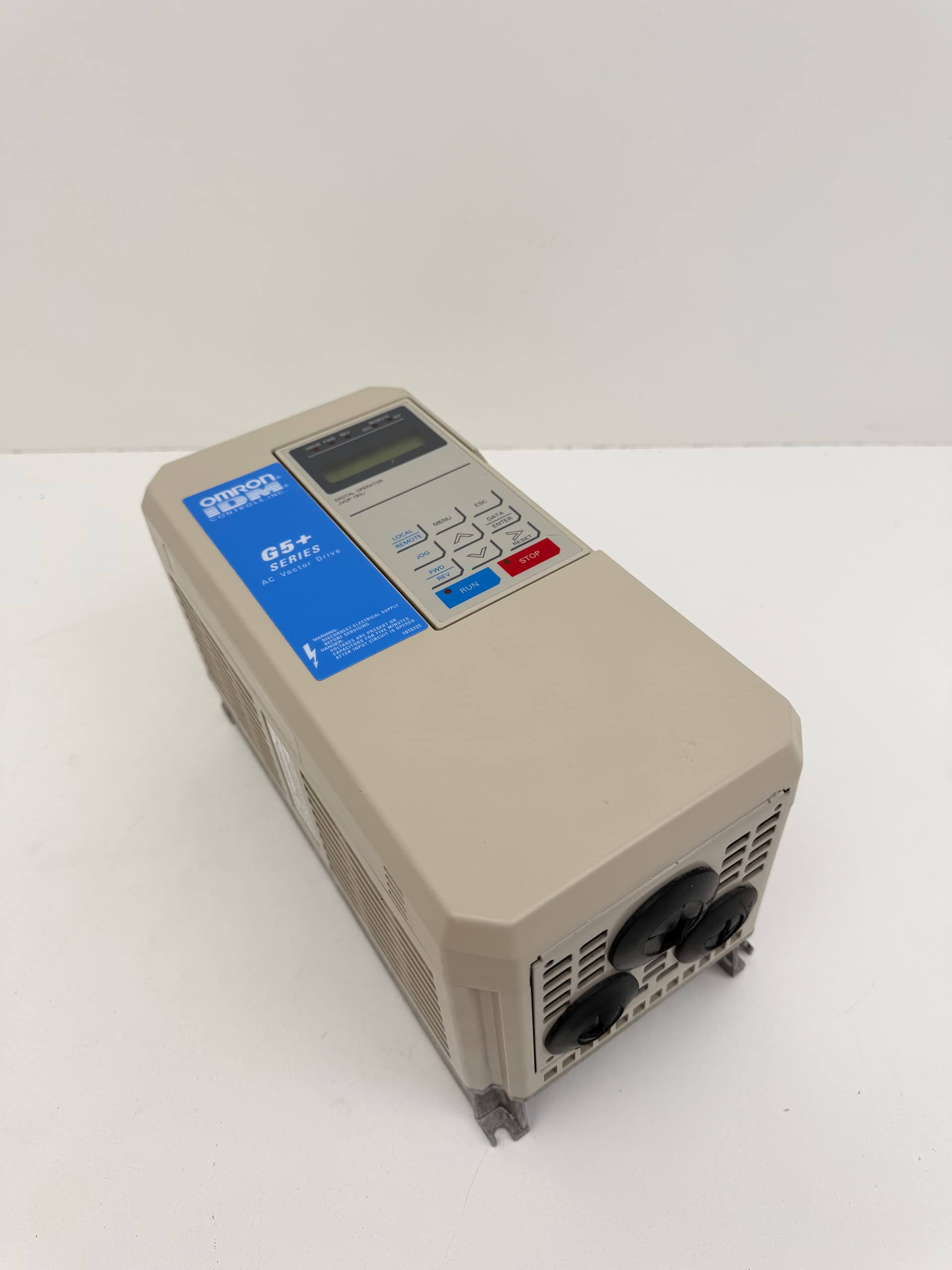 Omron IDM Controls CIMR-G5U21P5 AC Drive VFD, 1.5kW, 2HP, 200-230V, 3PH, 8A