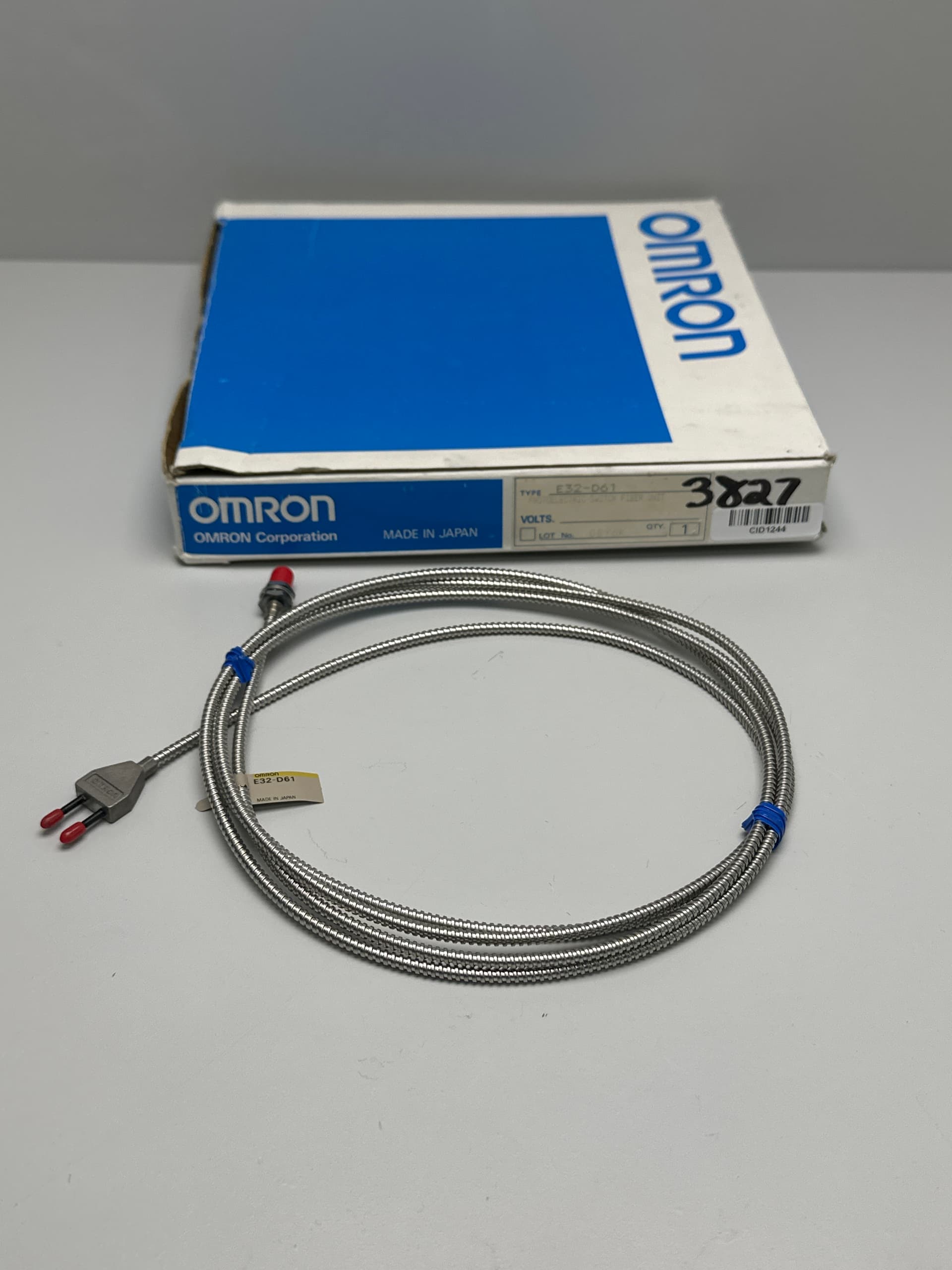 Omron E32-D61 Photoelectric Switch, Fiber Unit