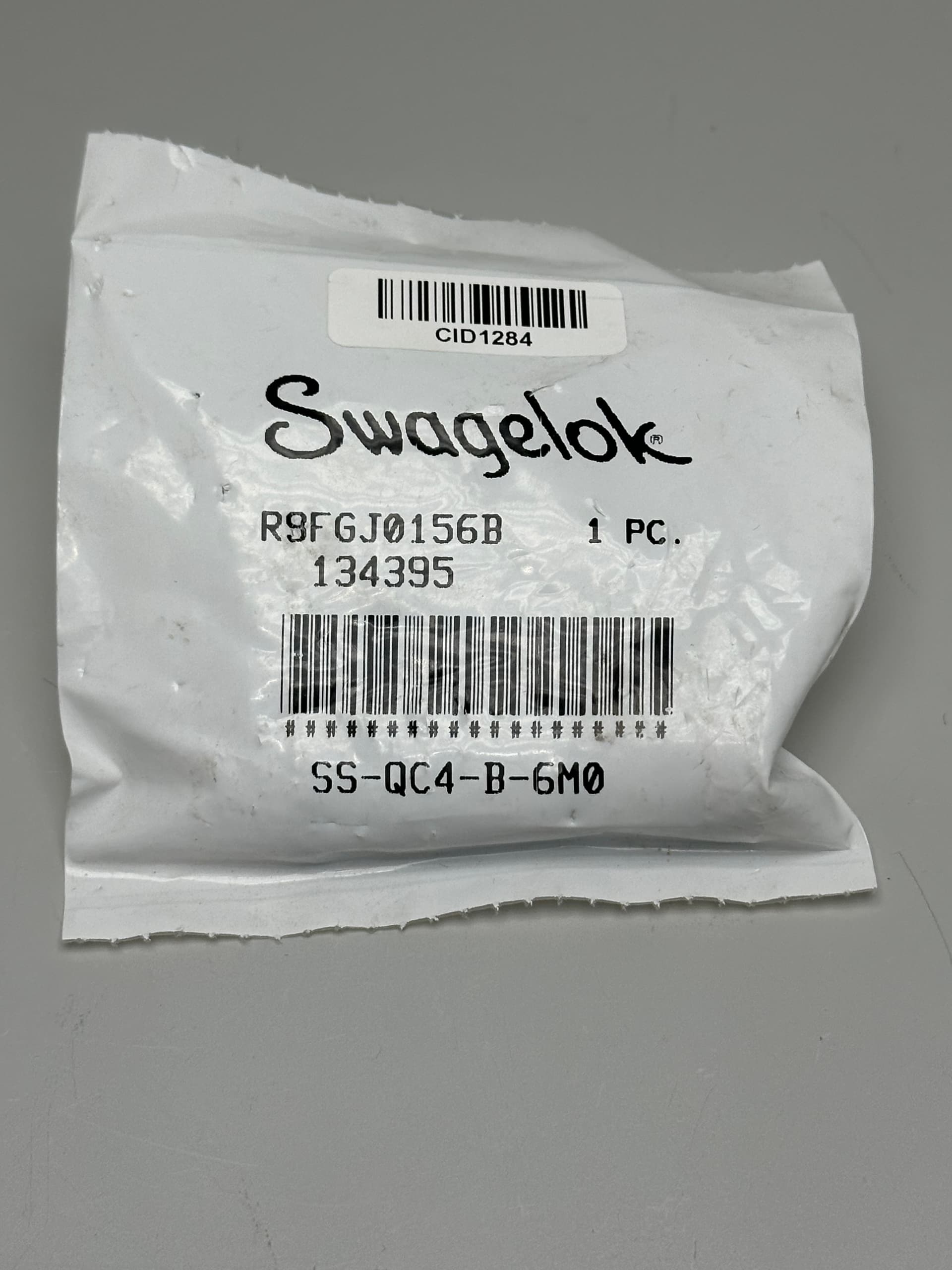 Swagelok SS-QC4-B-6M0 Quick Connect Body, 0.2 Cv, 6 mm Swagelok Tube Fitting