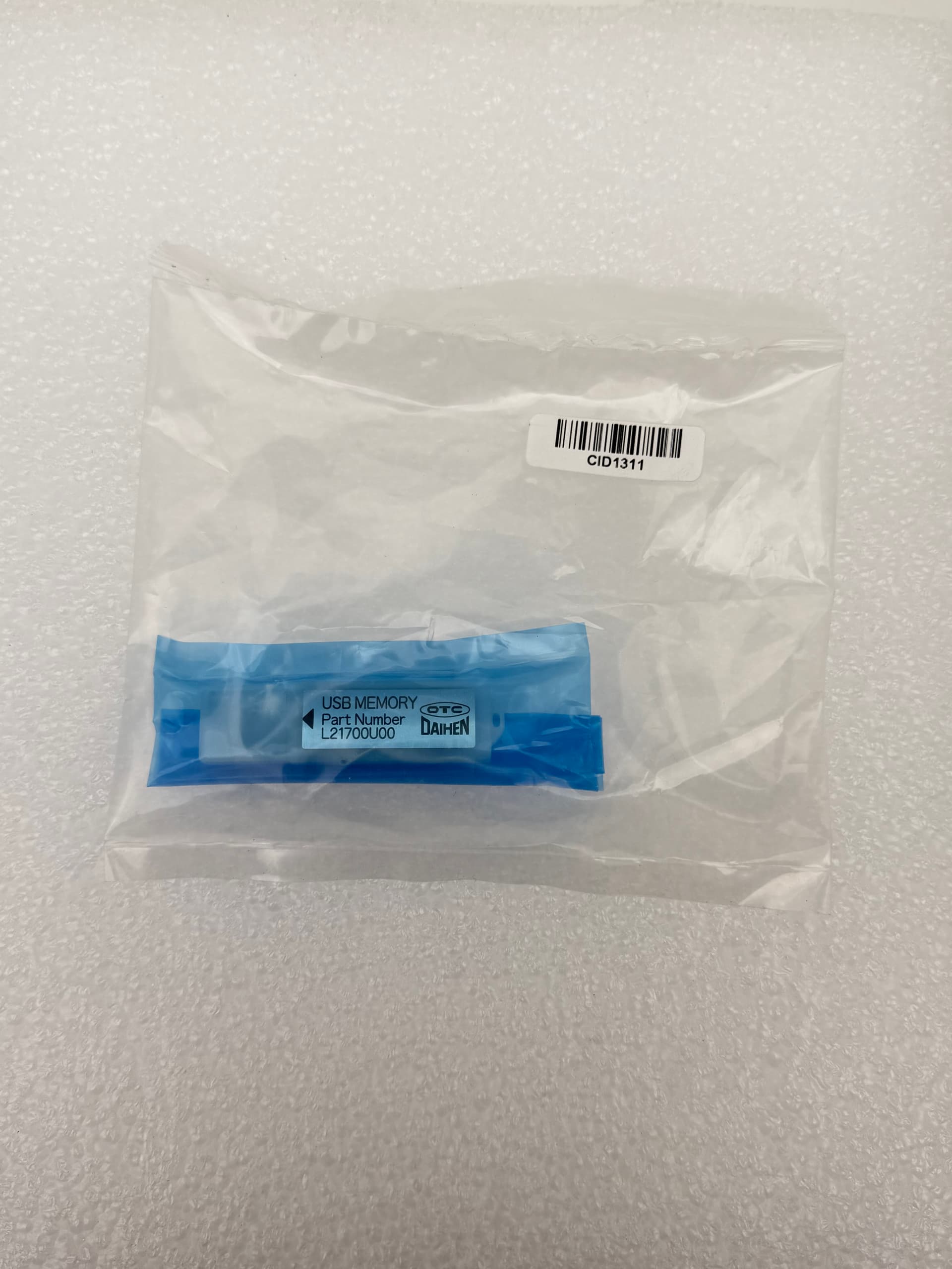 Daihen OTC L21700U00 1GB USB Memory Stick for Robot Controller