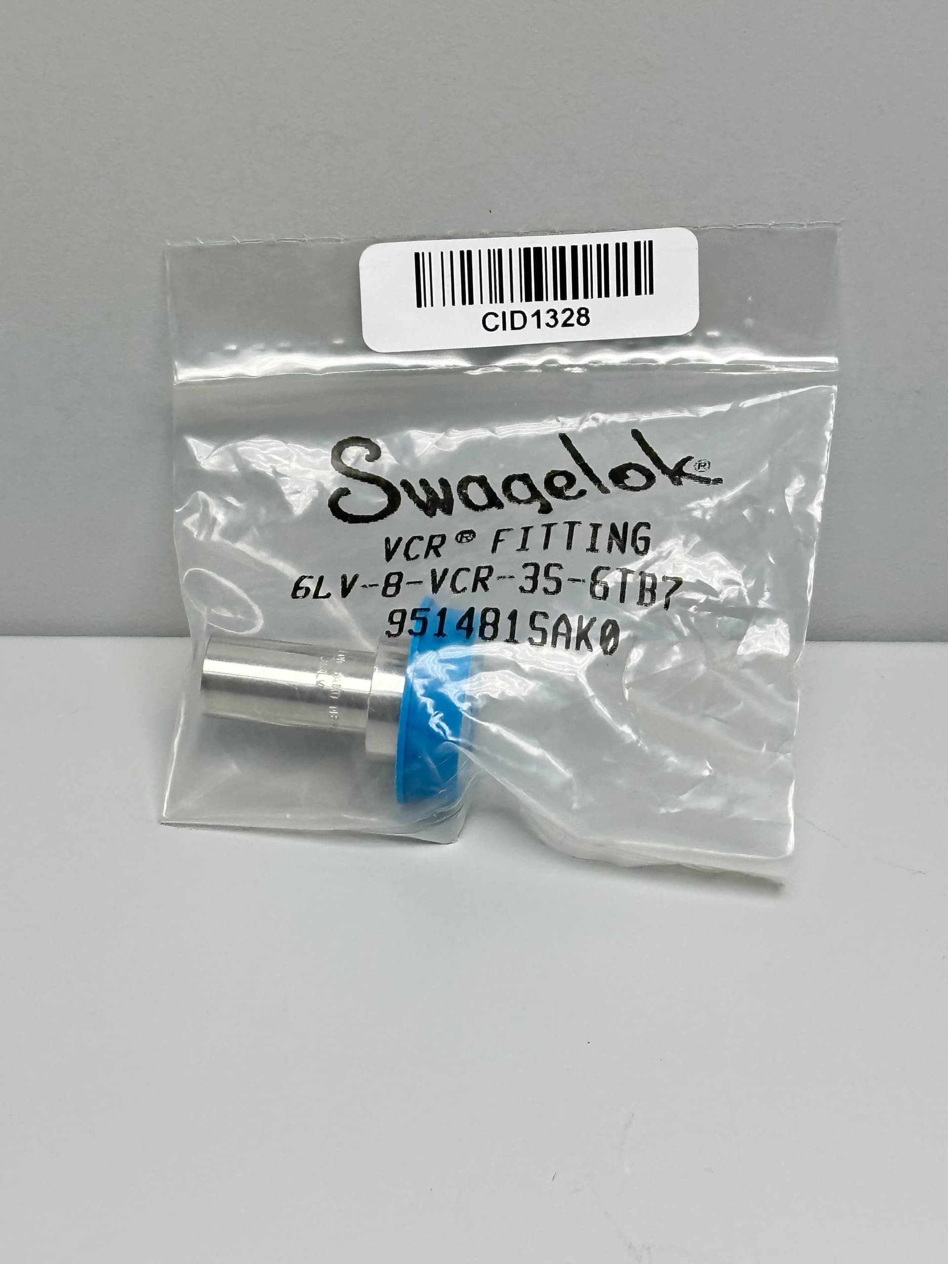 Swagelok 6LV-8-VCR-3S-6TB7 Swagelok 6LV-8-VCR-3S-6TB7, 1/2" X 3/8" Short Tube We