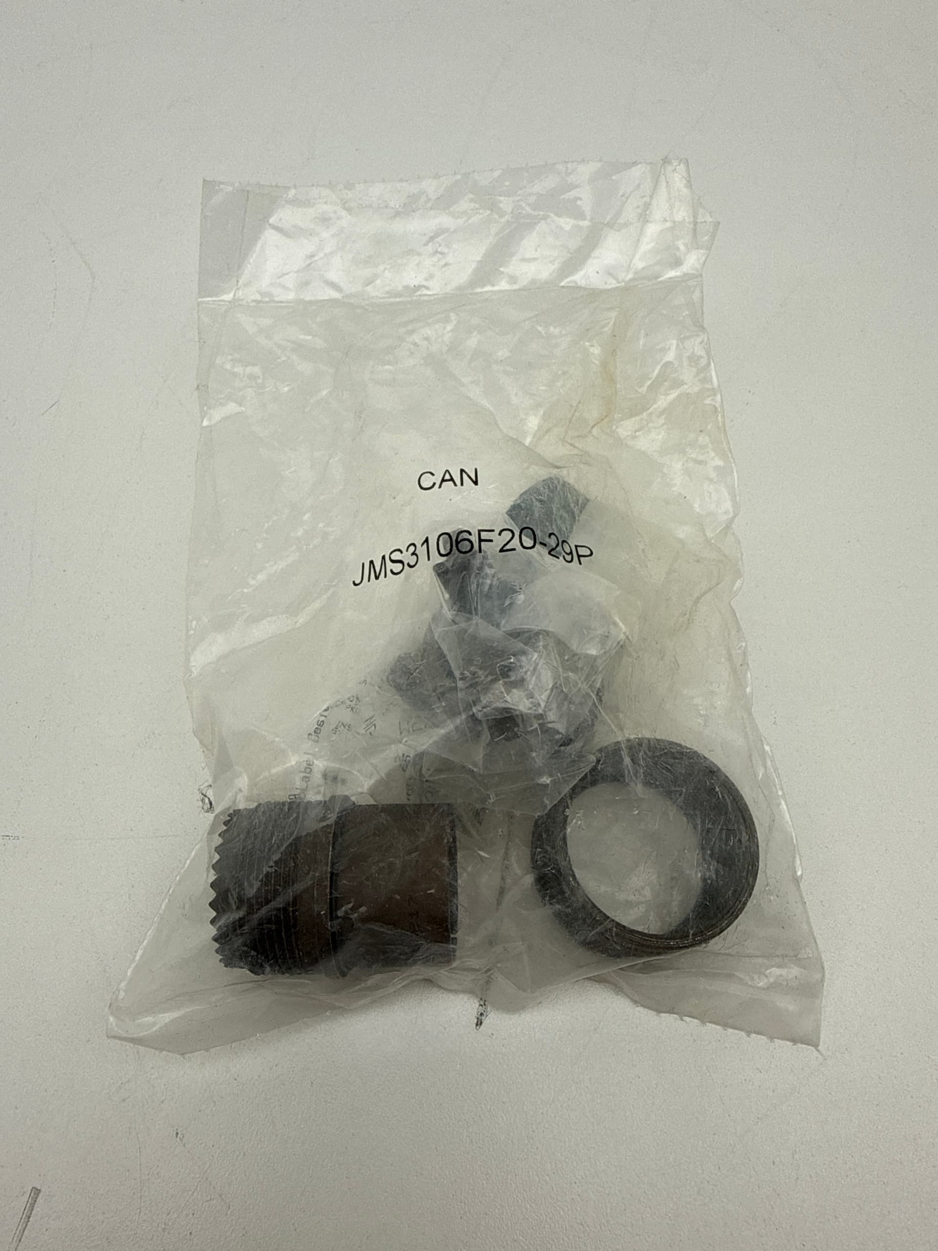 ITT Cannon JMS3106F20-29P Circular Connector Plug, 17 Pin, 20-29