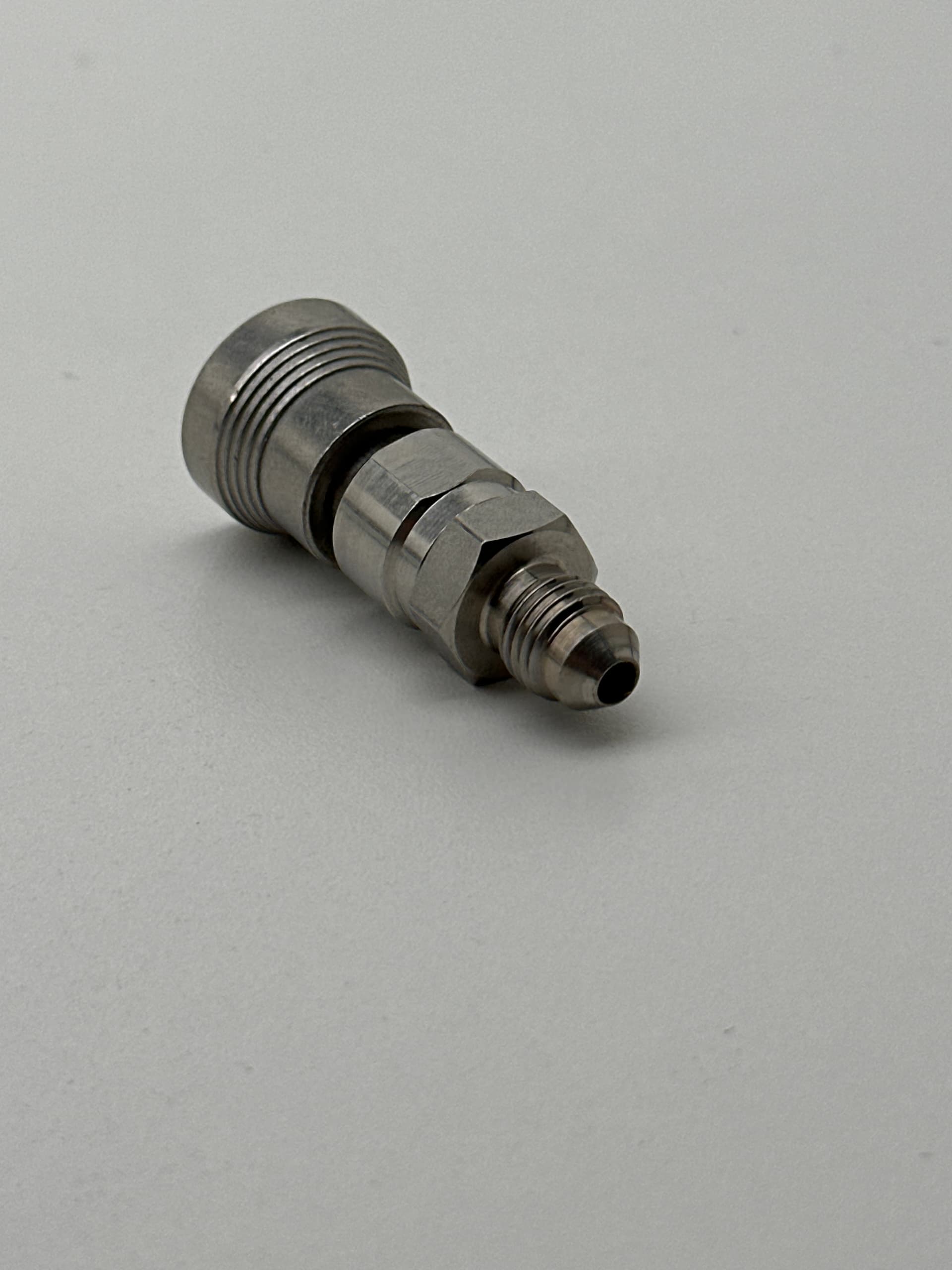 Swagelok QC4 Quick Connect Body, 1/4" w/JIC 37 Flare Fitting