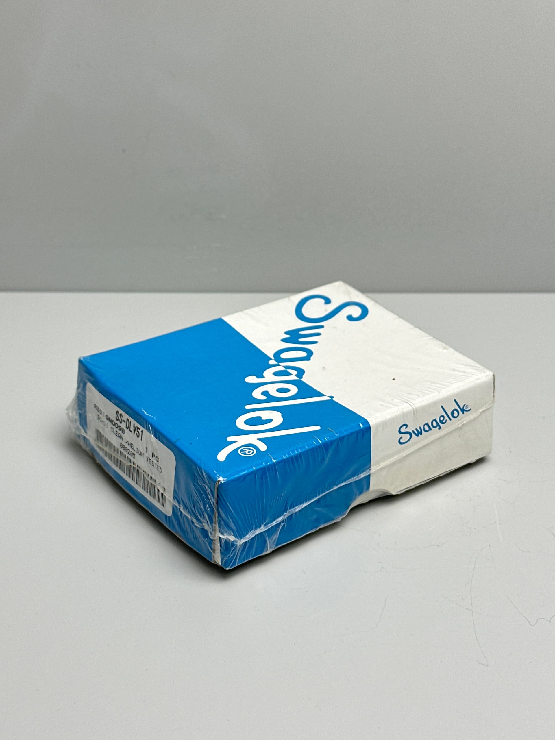 Swagelok SS-DLV51 Diaphragm Valve, 1/4 in. Female VCR, 316L SS