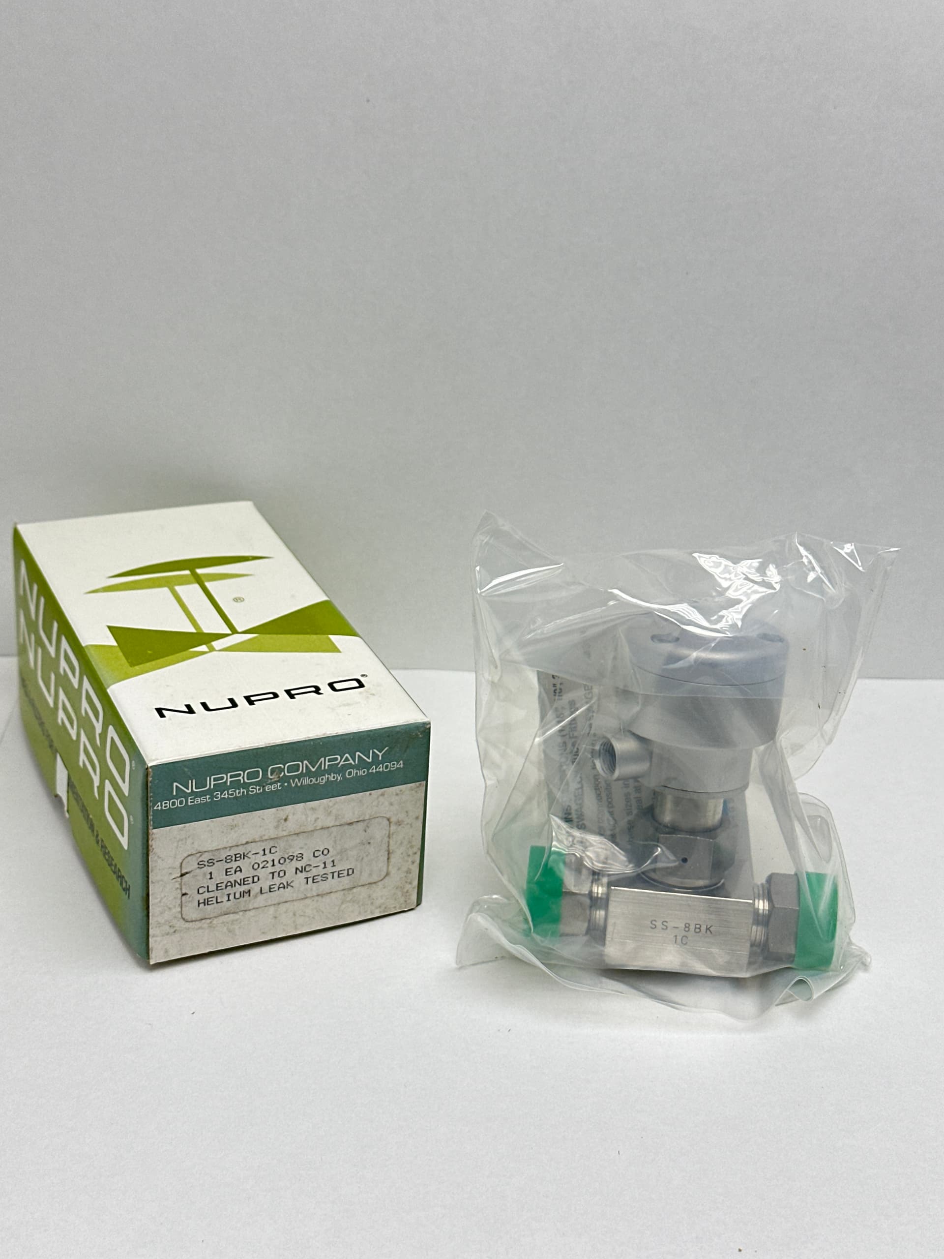 Nupro Company SS-8BK-1C Bellows-Sealed Valve, 316 SS, 1/2 in, NC