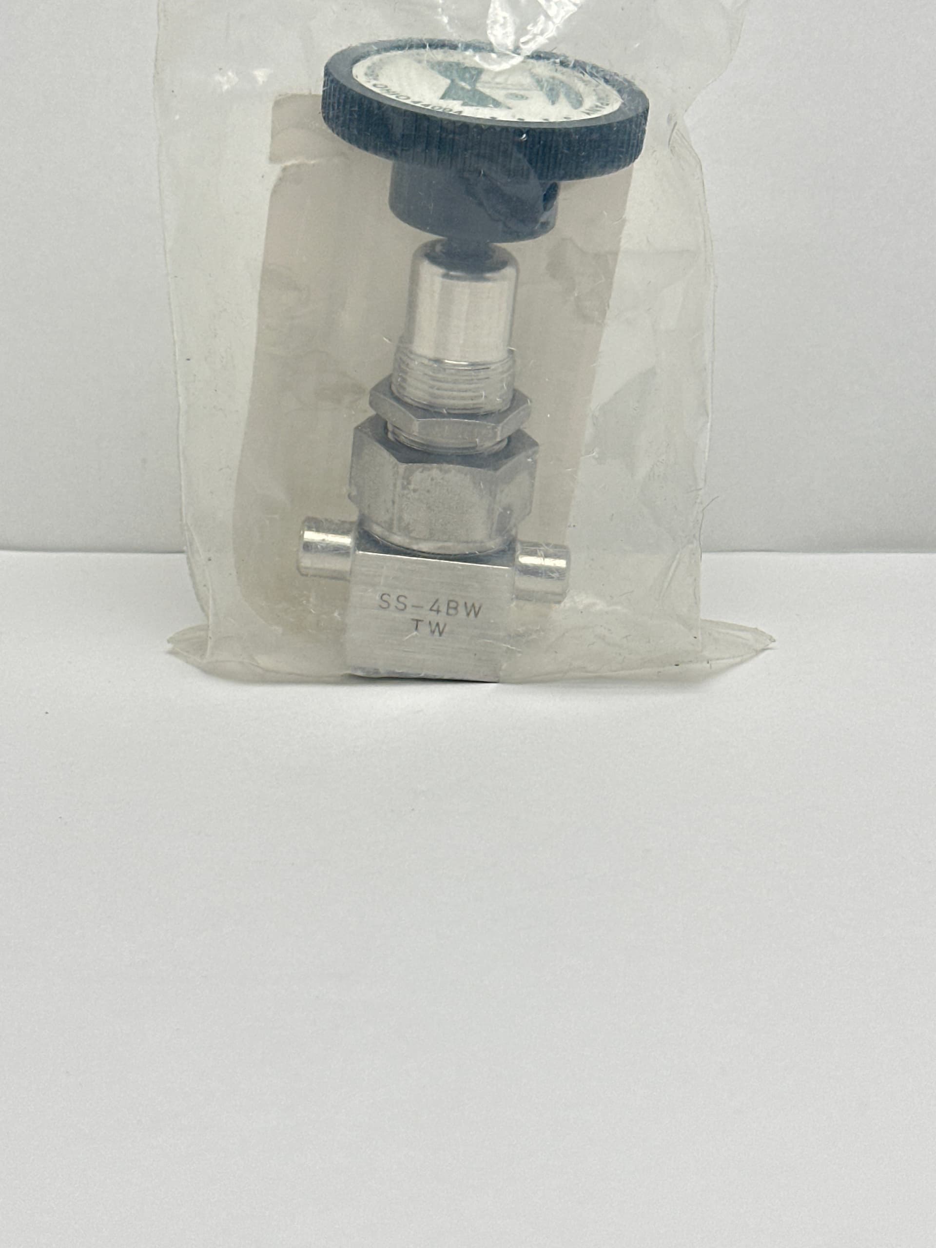 Swagelok SS-4BW-TW Bellows-Sealed Valve, 316 SS, 1/4 x 3/8 in Weld