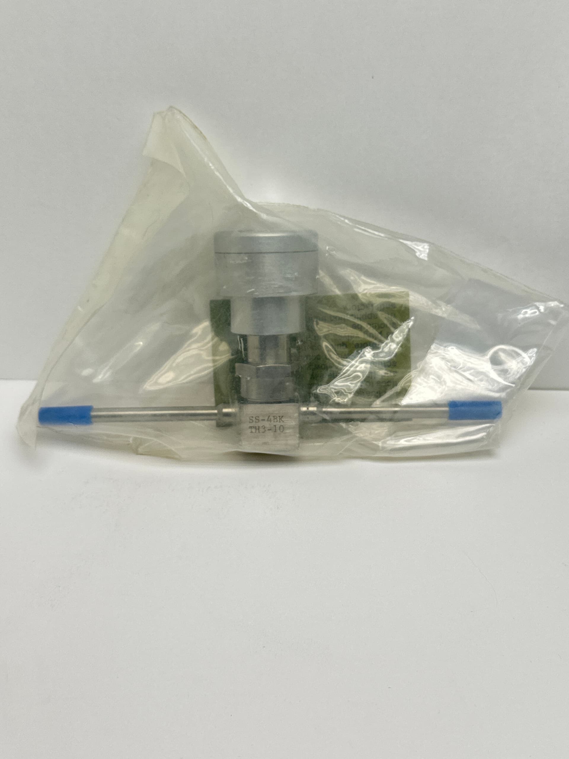 Nupro SS-4BK-TH3-10 Bellows-Sealed Valve, 316 SS, PCTFE