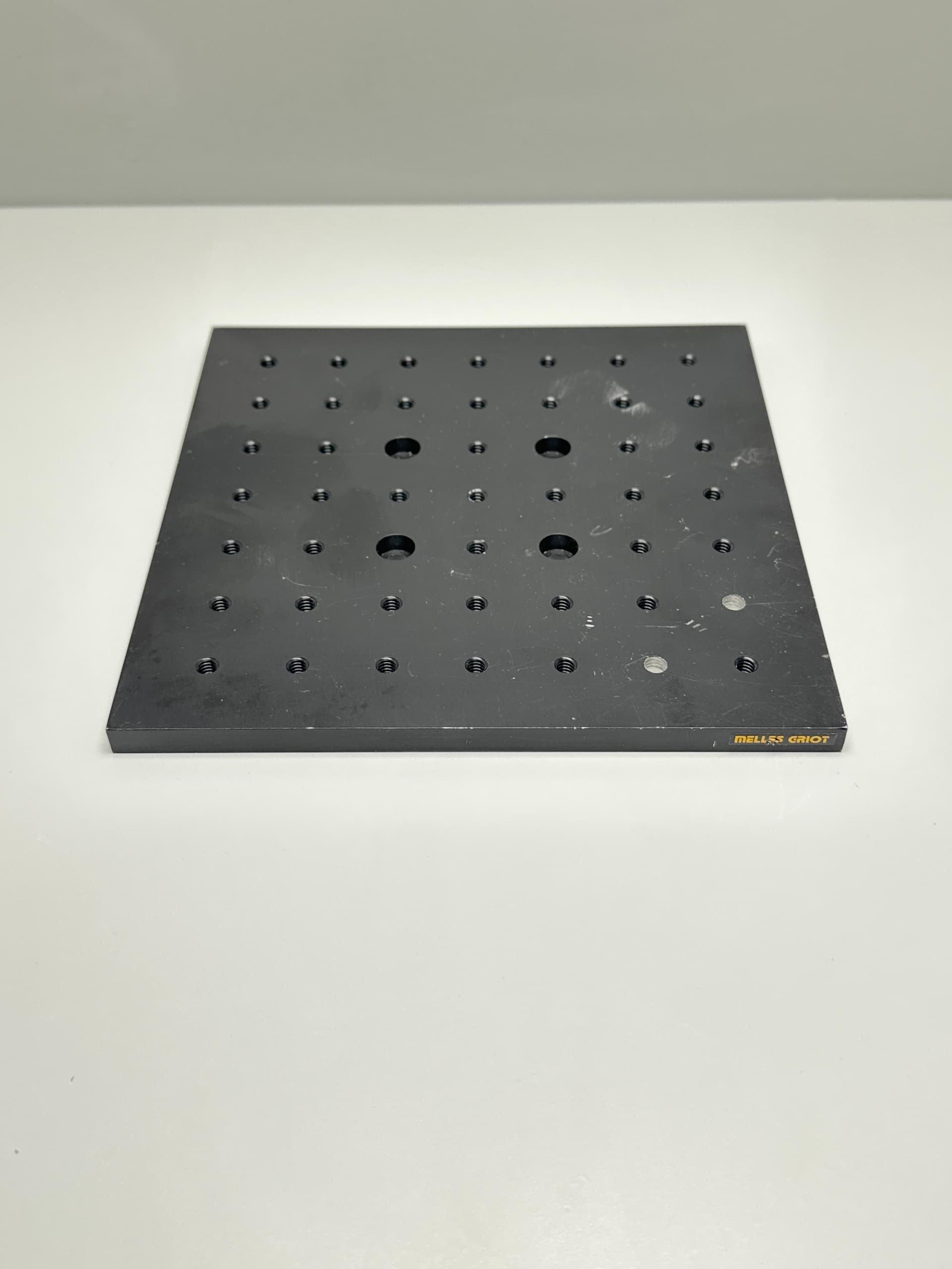 Melles Griot Optical Breadboard, 200mm x 200mm x 10mm, 1/4-20 Holes