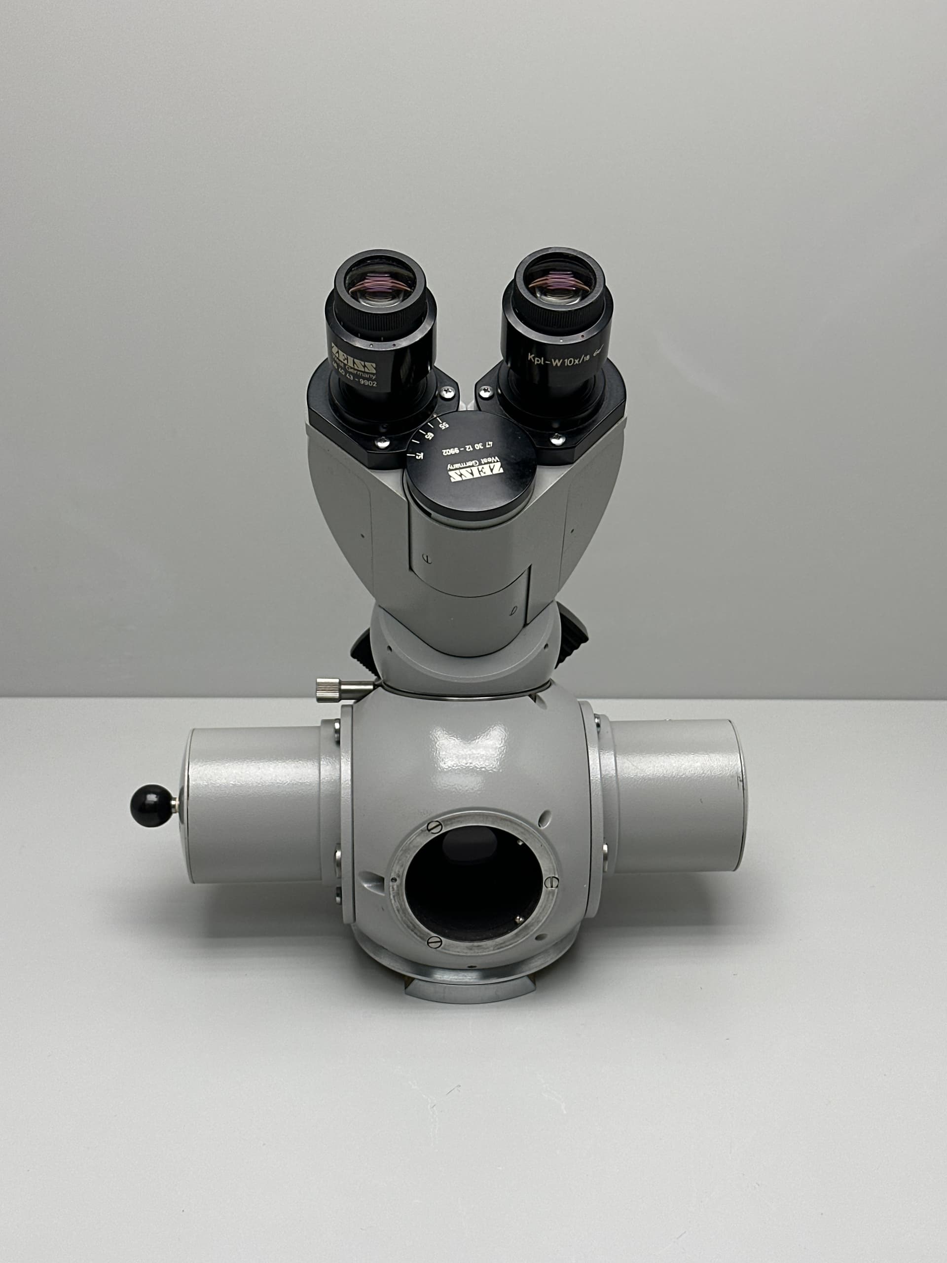 Zeiss Universal Microscope Binoc Head, Phototube, with Magnification Changer
