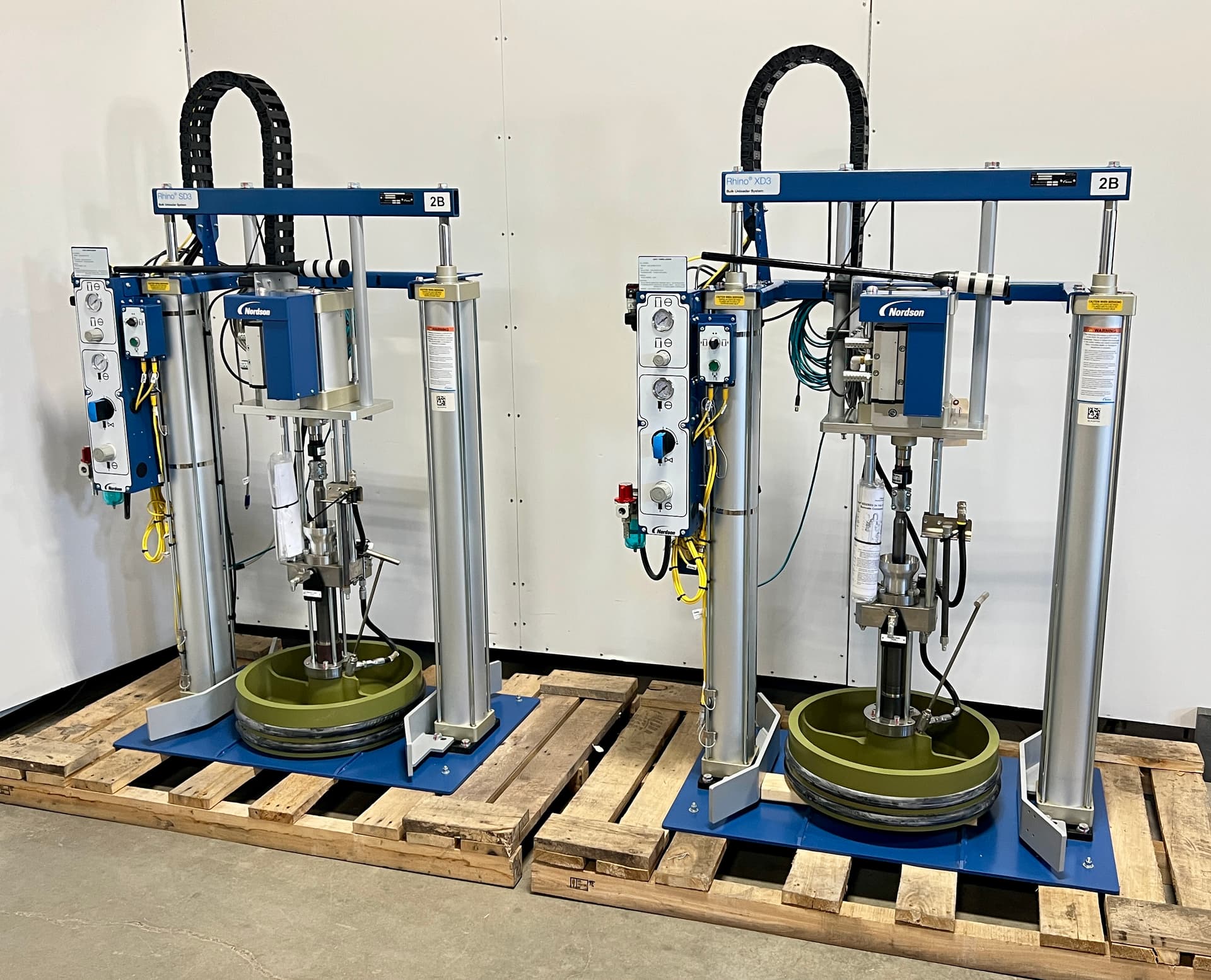 Nordson Rhino XD3 Dual Bulk Unloader System, 190cc, 4000 PSI Max