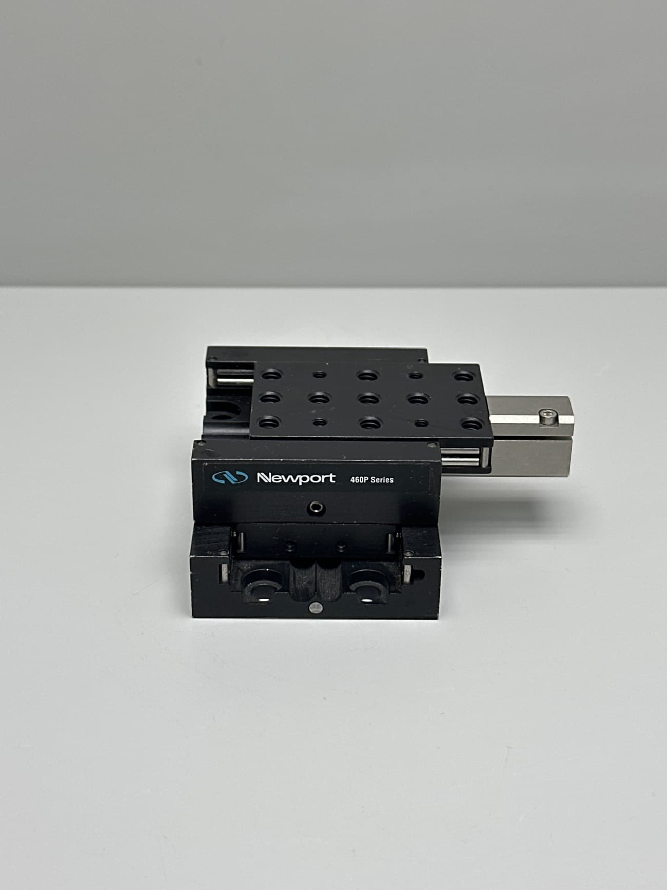 Newport 460P-XY XY Linear Stage Peg-Joining, 1.0" Travel, 8-32 & 1/4-20 Threads