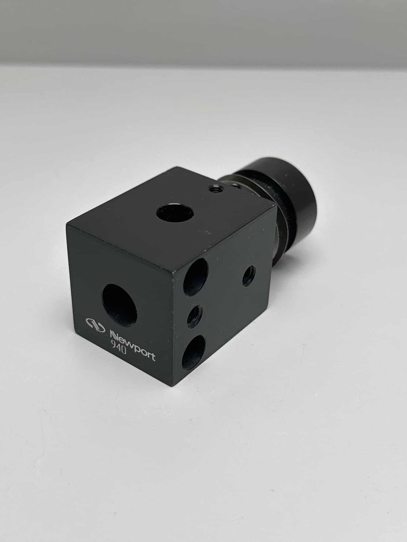 Newport 940 Variable Beamsplitter/Attenuator Mount
