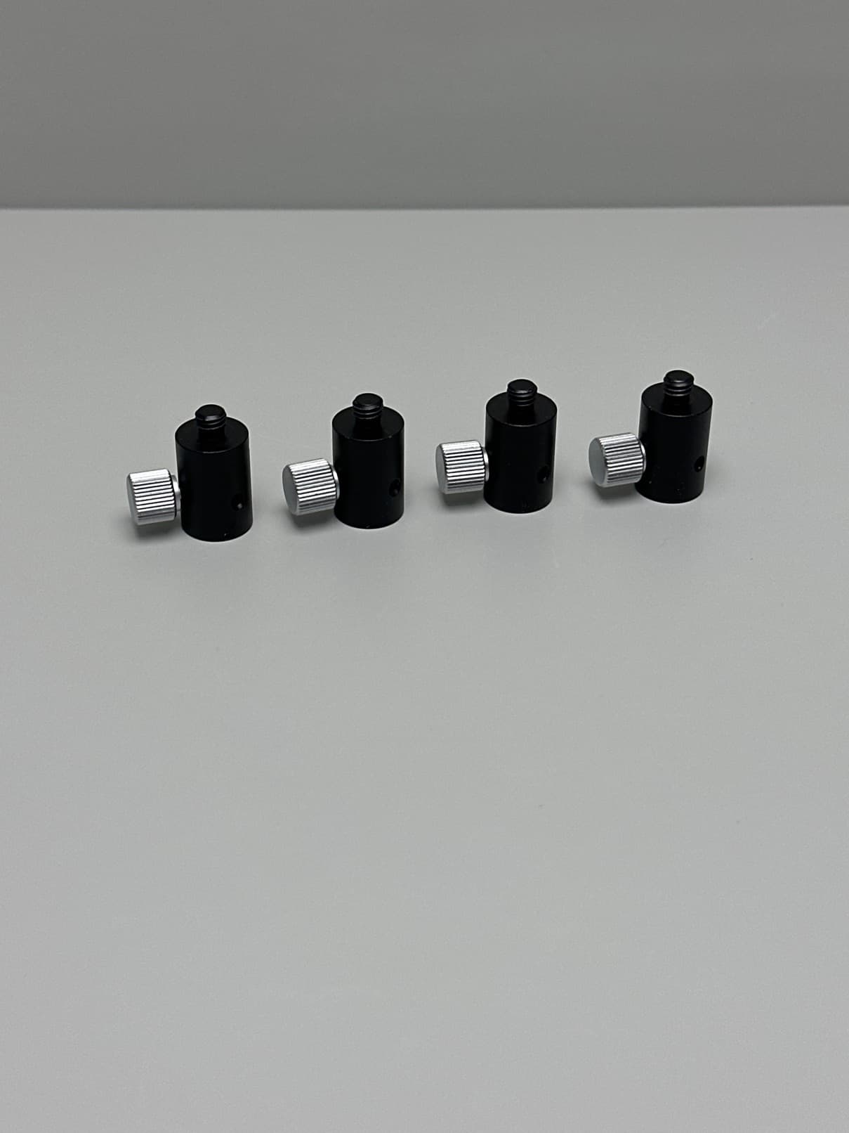 Melles Griot 20mm Post Holders, 8 mm Bore, M6