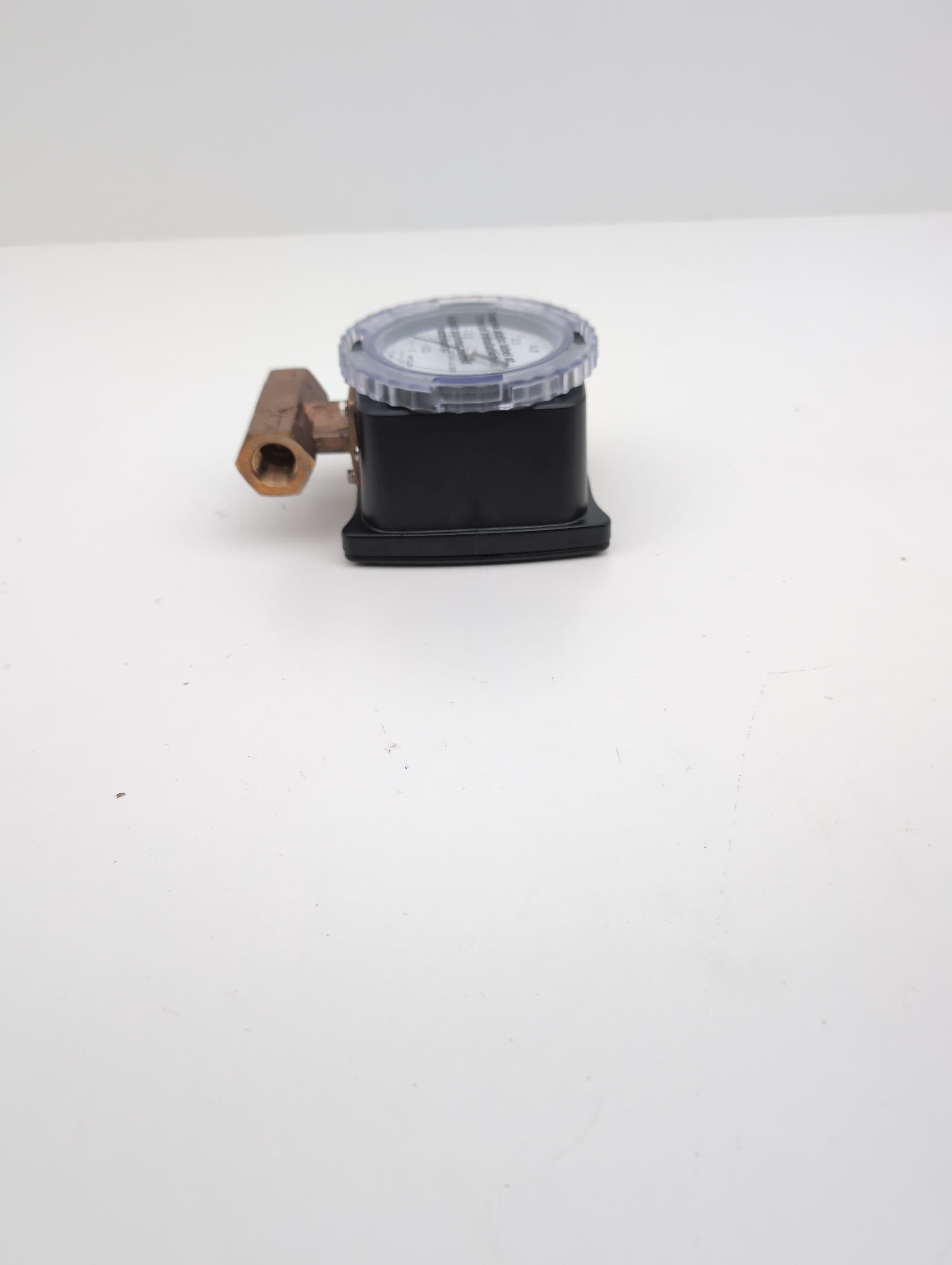 RCM Industries , Inc. 1/2-71-R-6-C Flow Meter 0.5- 6 G.P.M, 1/2" FNPT, Bronze