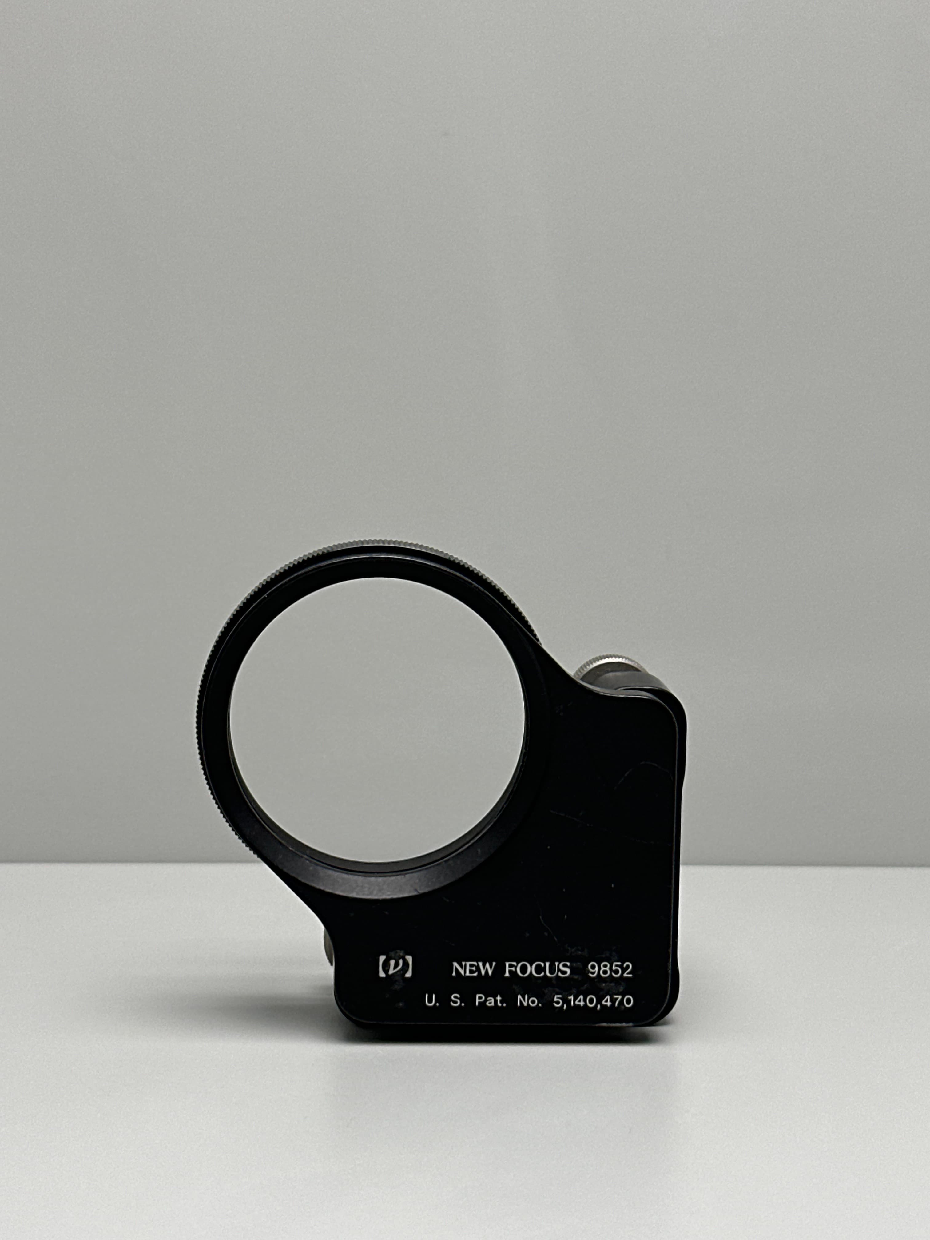 New Focus 9852 Classic Corner Mirror Mount, 2" Diameter Optics