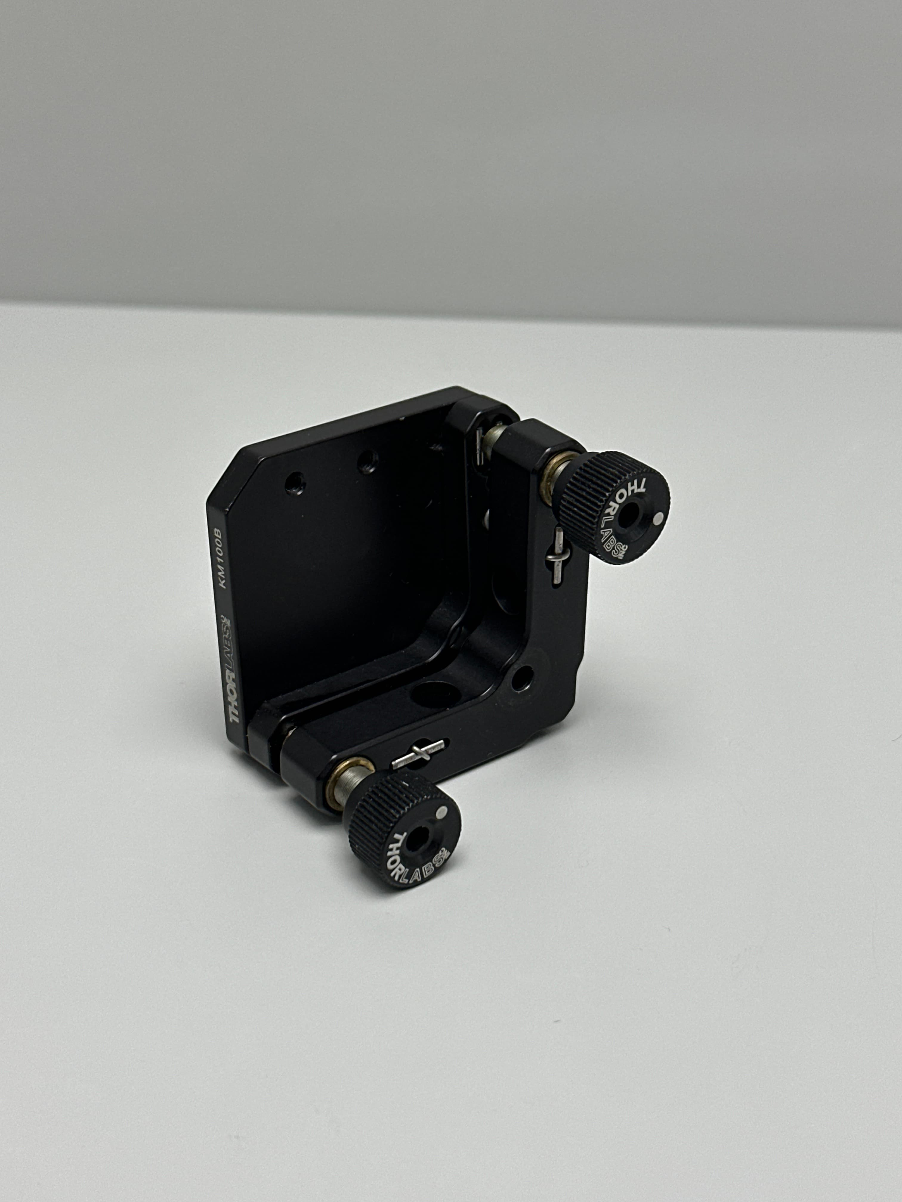 Thorlabs KM100B Kinematic Platform Mount, 1.92" x 1.92"