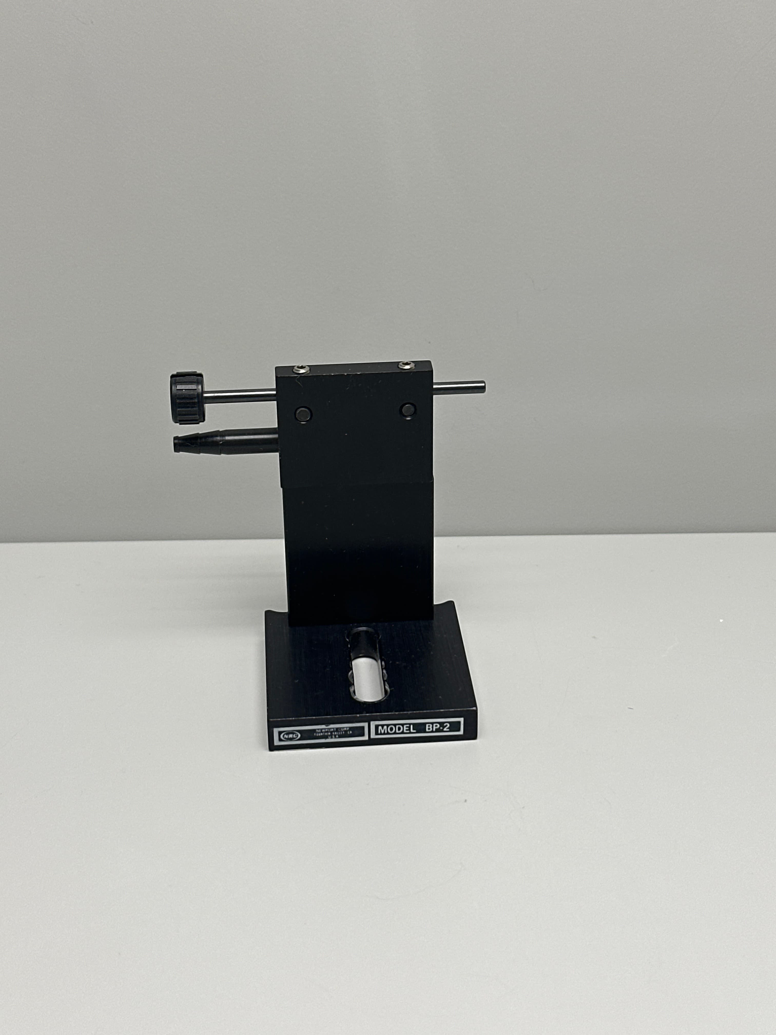 Newport VC1-B2 Fiber Optic Vacuum Chuck Fixed Asset Height Assembly