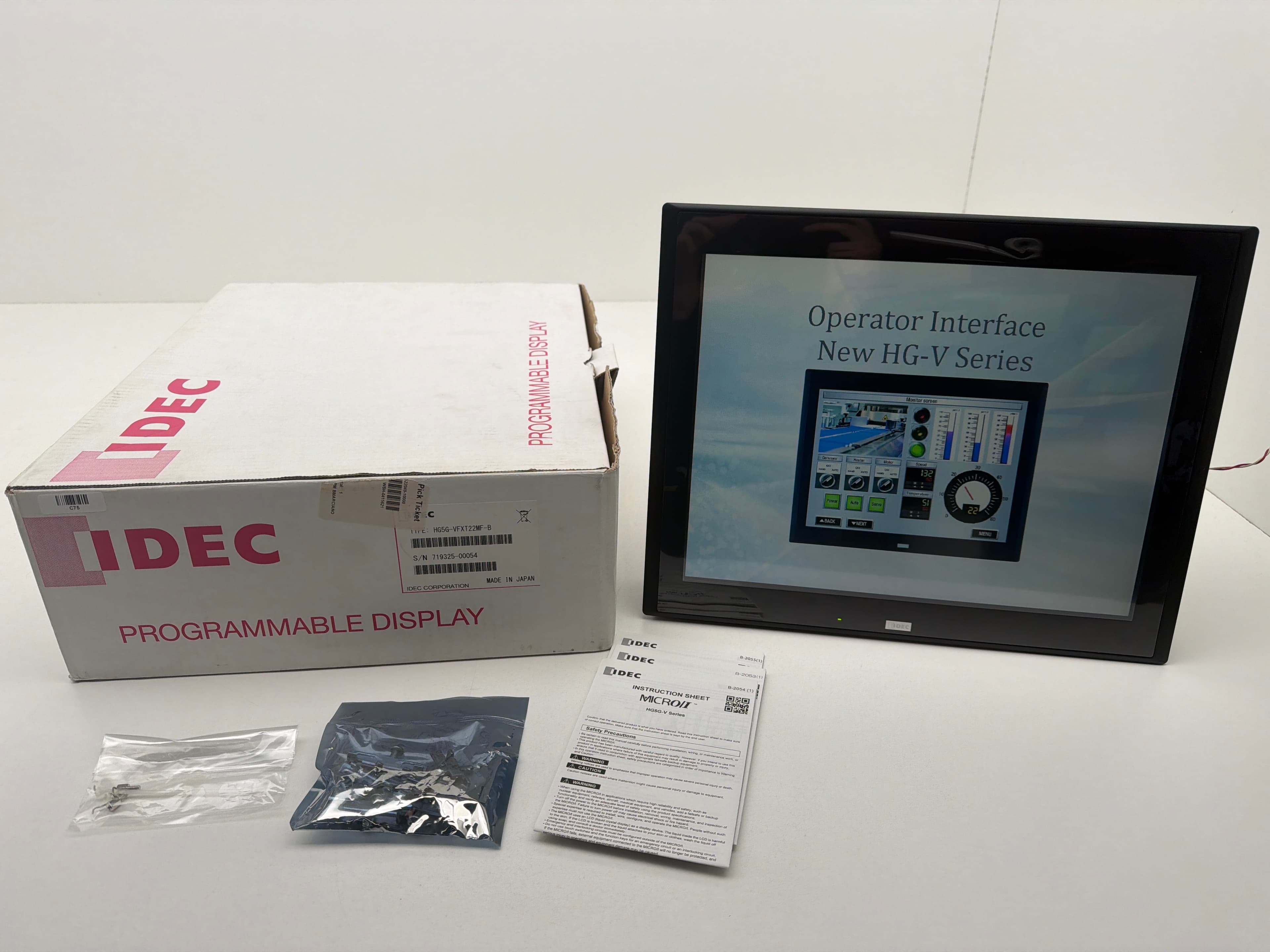 IDEC HG5G-VFXT22MF-B 15" TFT LCD Touchscreen HMI, 1024x768, 24VDC, Ethernet, USB