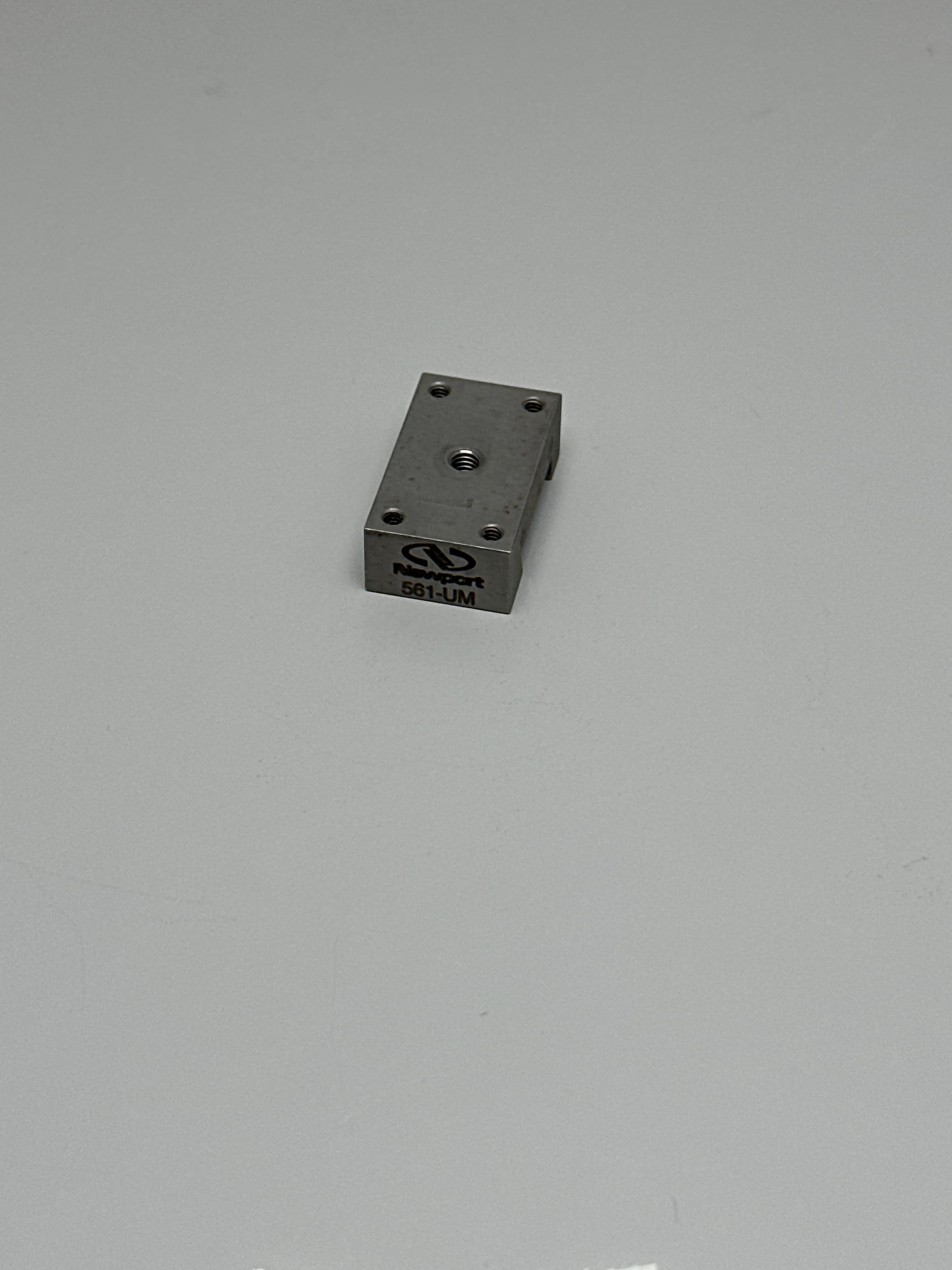 Newport 561-UM Universal Module, for use with 561/562 Series Stages