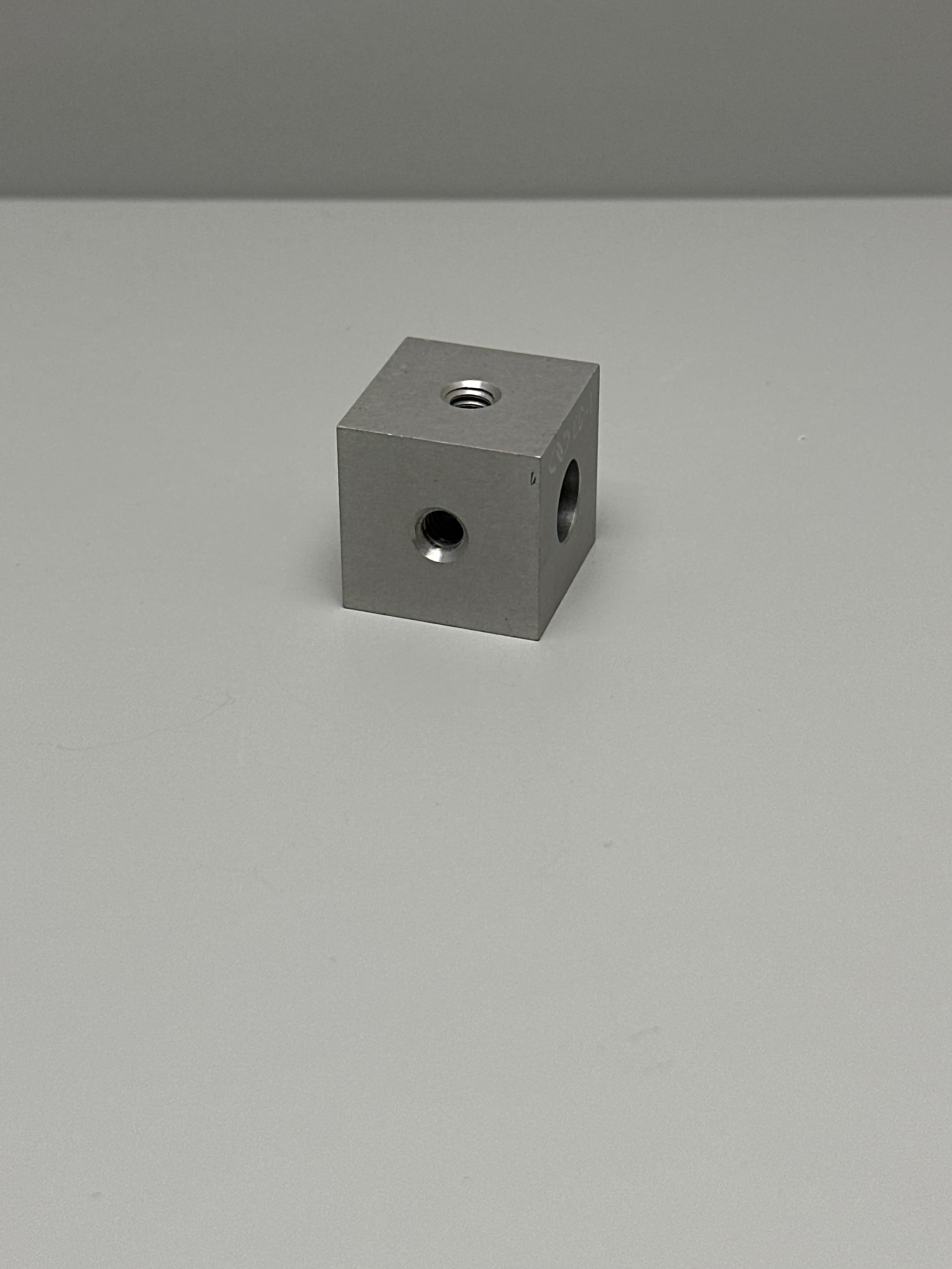 Newport CC-1 Construction Cube, 1 x 1", 1/4-20 Mounting Holes