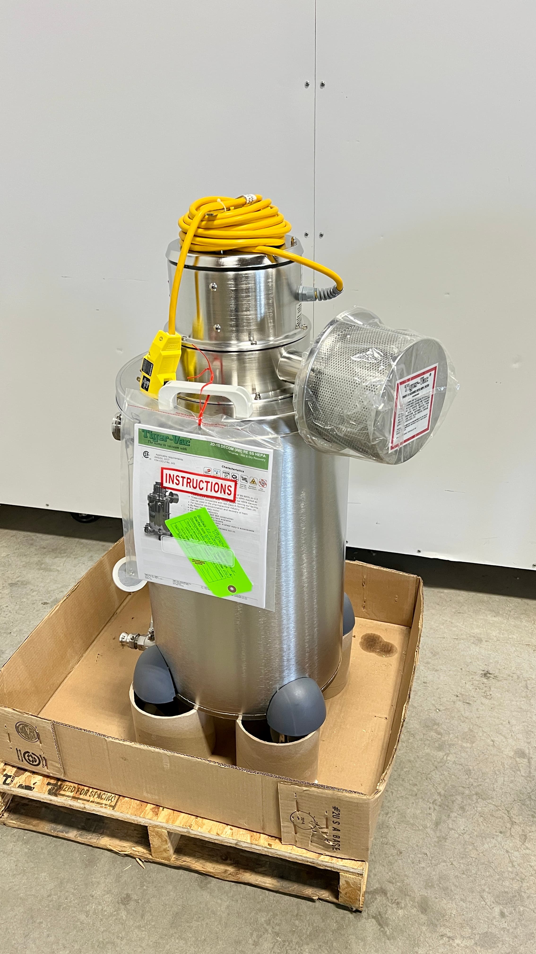 Tiger-Vac 2D-15 DECOM Wet & Dry Recovery HEPA Vacuum Cleaner Pharma Semi
