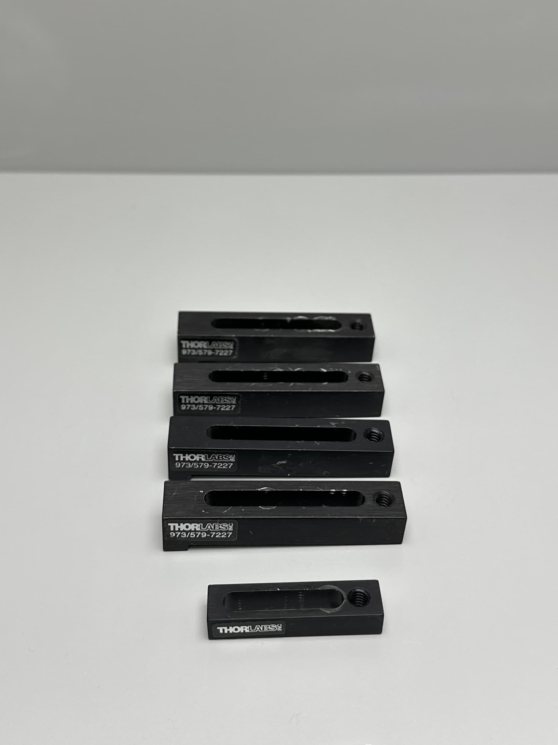 Thorlabs CL2, CL3 Table Clamps, 3"L, 2"L