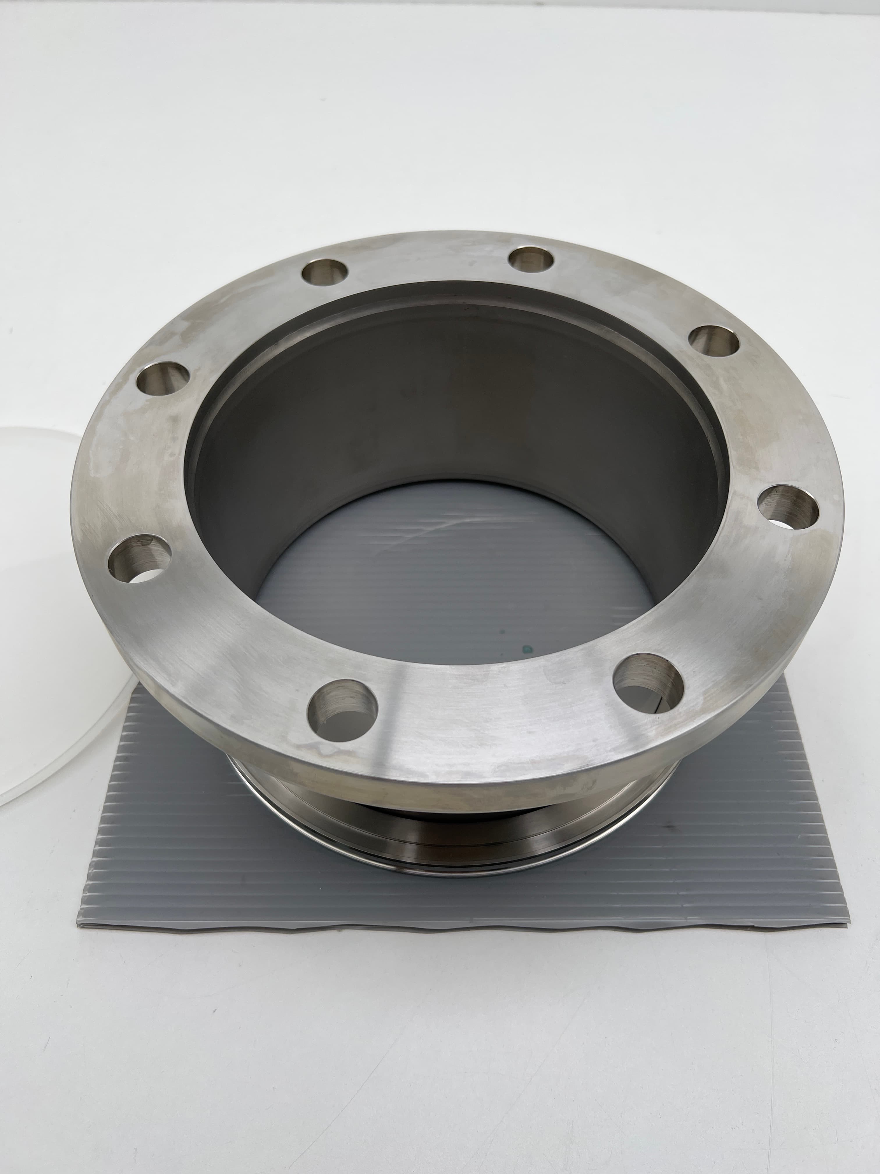 HV to ASA Vacuum ISO200-K 9.45" OD to 11" OD ASA Flat 304SS, 9.5" Bolt Circle, 5