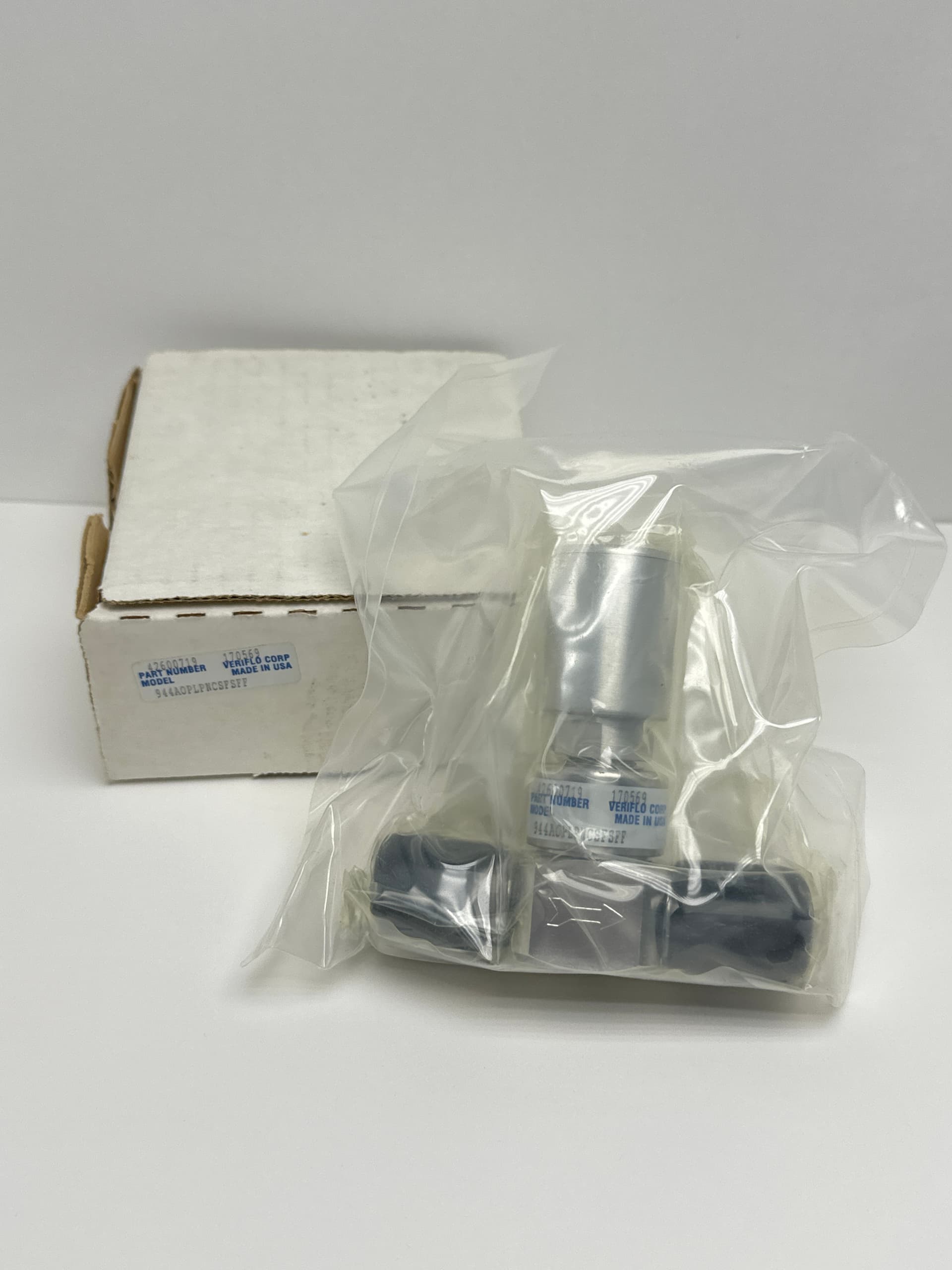 Veriflo Corp. 944AOPLPNCSFSFF, 42600719 Diaphragm Valve, NC 316L SS
