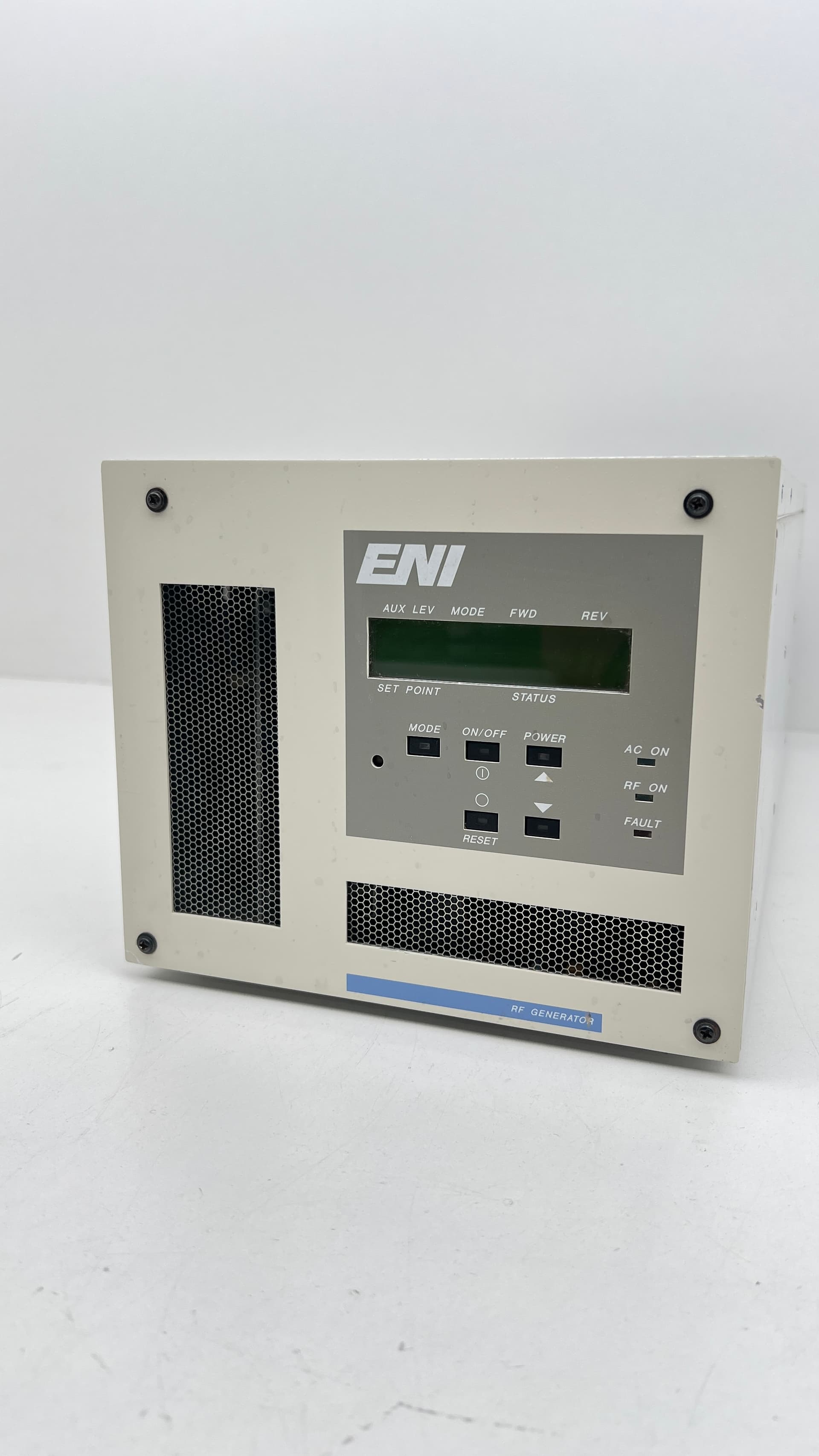 ENI ACG-6B-01 RF Power Generator, 600 W, 13.56 MHz, 100-240 V