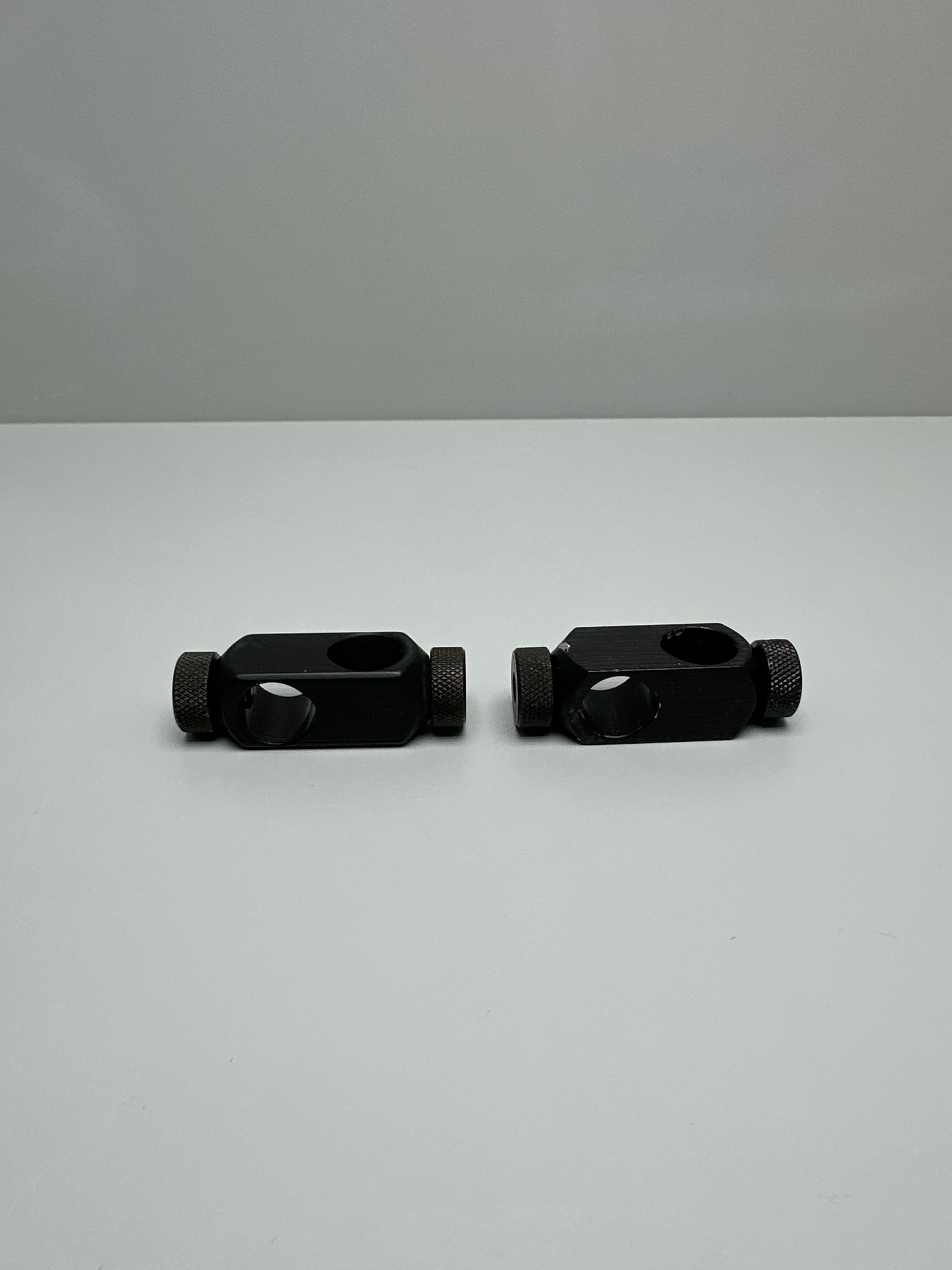 Thorlabs RA90 Right-Angle Clamps for 1/2" Diameter Posts