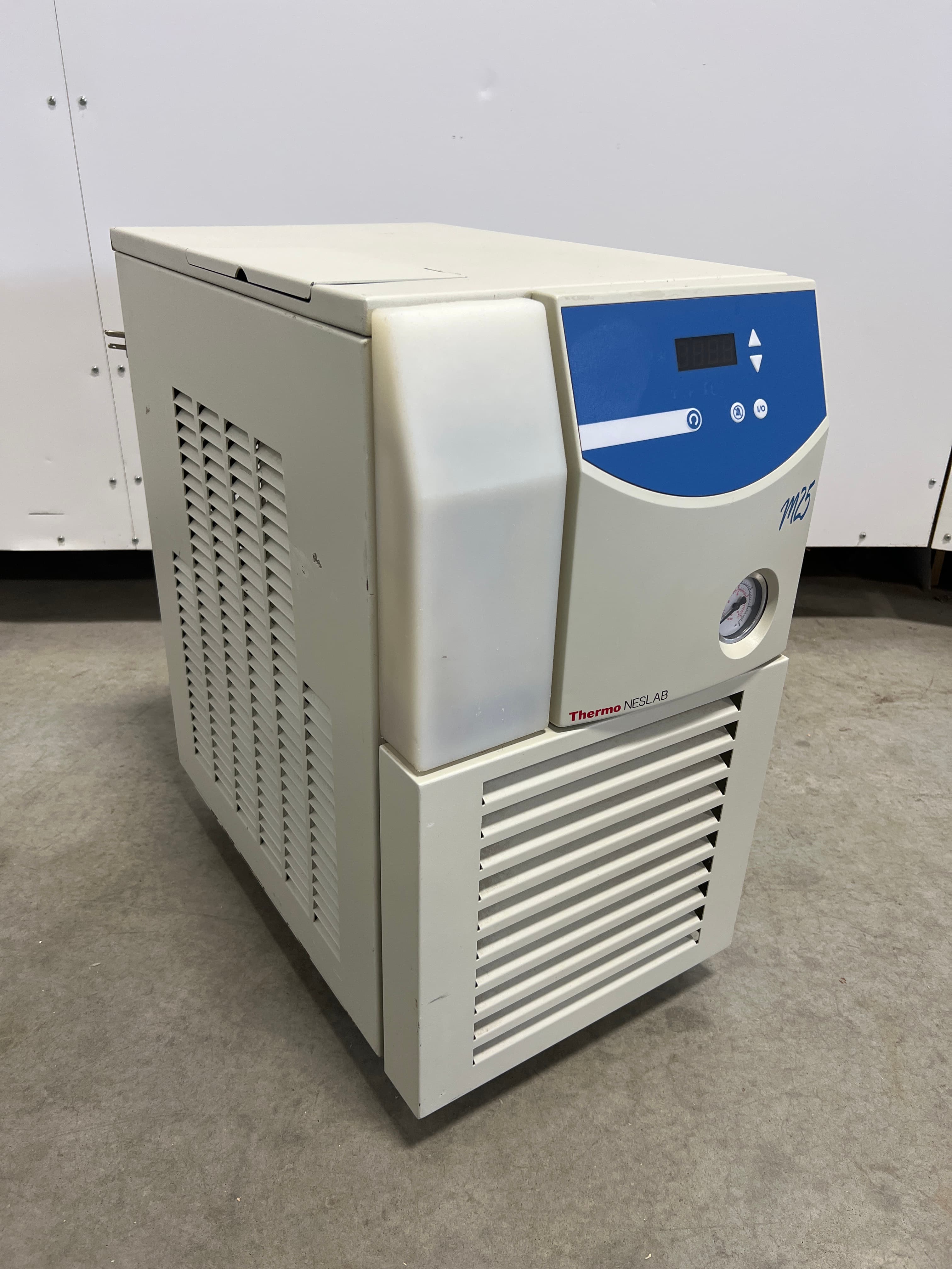 Neslab M25 Recirculating Chiller, 750 Watt