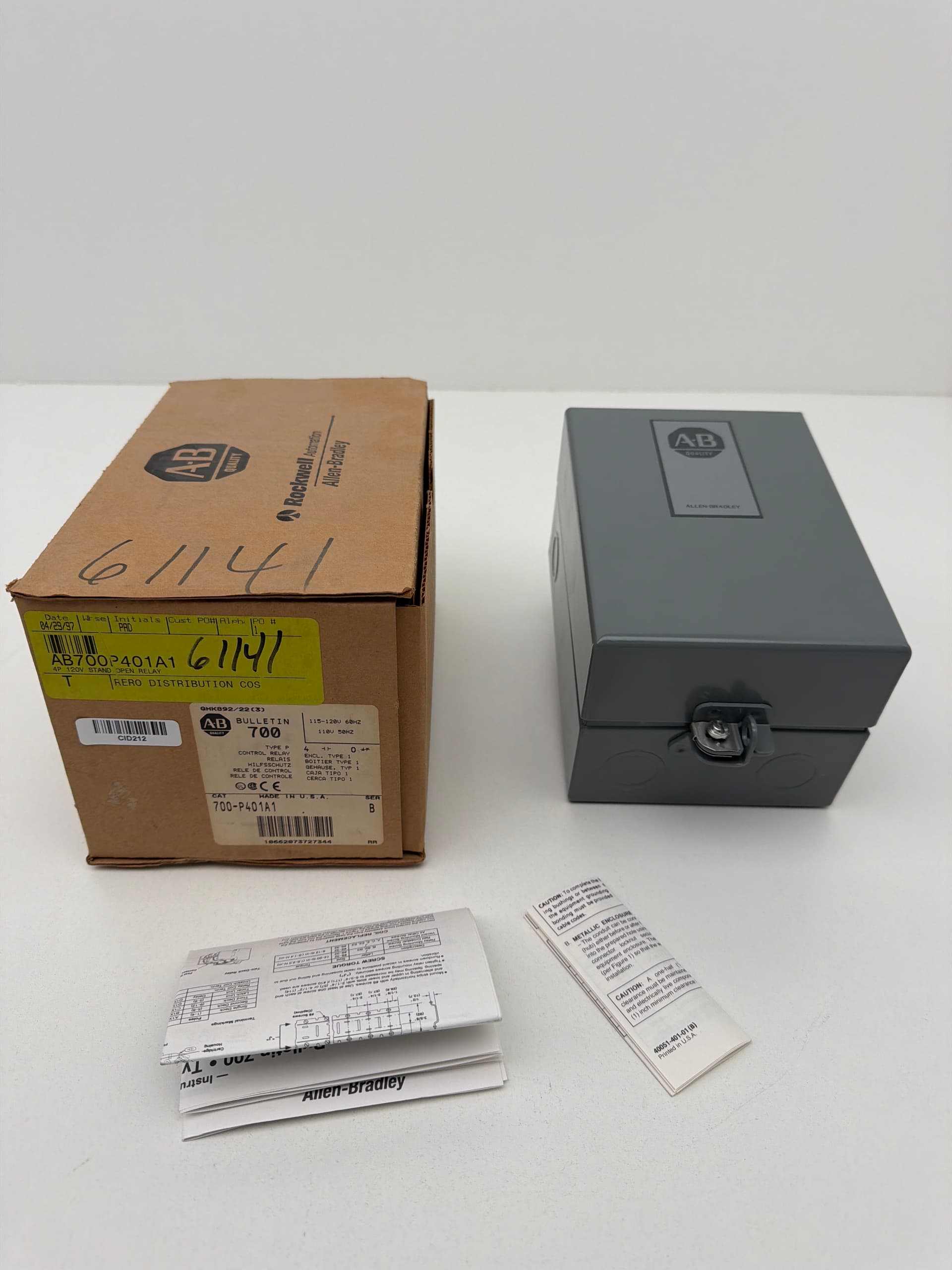 Allen-Bradley 700-P401A1 700-P400A1 Control Relay Enclosure, 120VAC Coil, 4NO